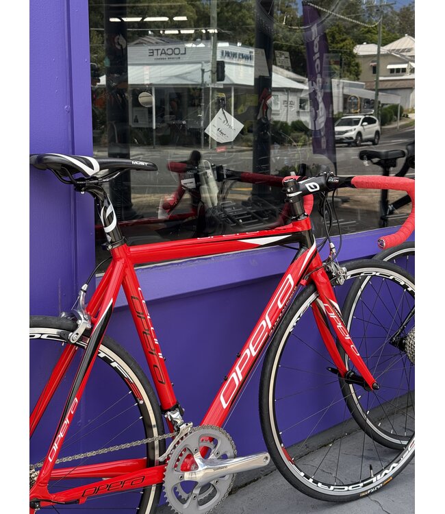 Opera Opera Cellini Tiagra 002 Red