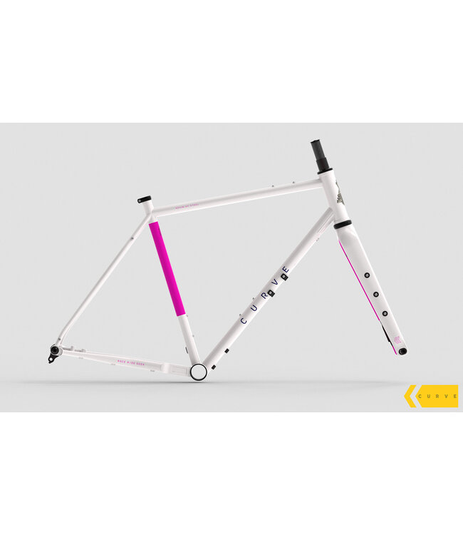 Curve Cycling Kevin of Steel 4 Preorder
