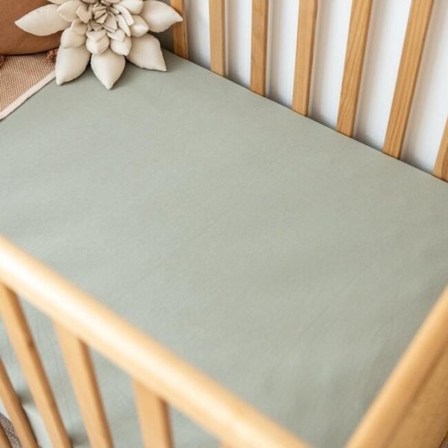 kiin ORGANIC FITTED COT SHEET - SAGE