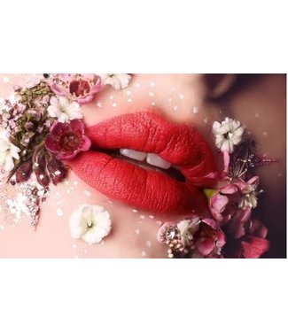 SHANGHAI SUZY SUZY - MISS HANNAH BLOOD RED MATTE LIPSTICK