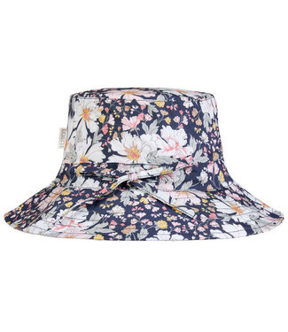 Toshi SUNHAT YASMIN