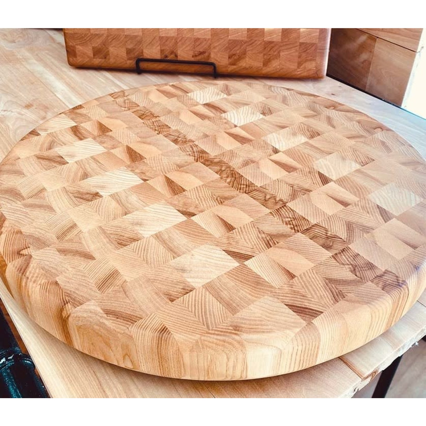 Round Chopping Board/Serving Board: End Grain + Reviews