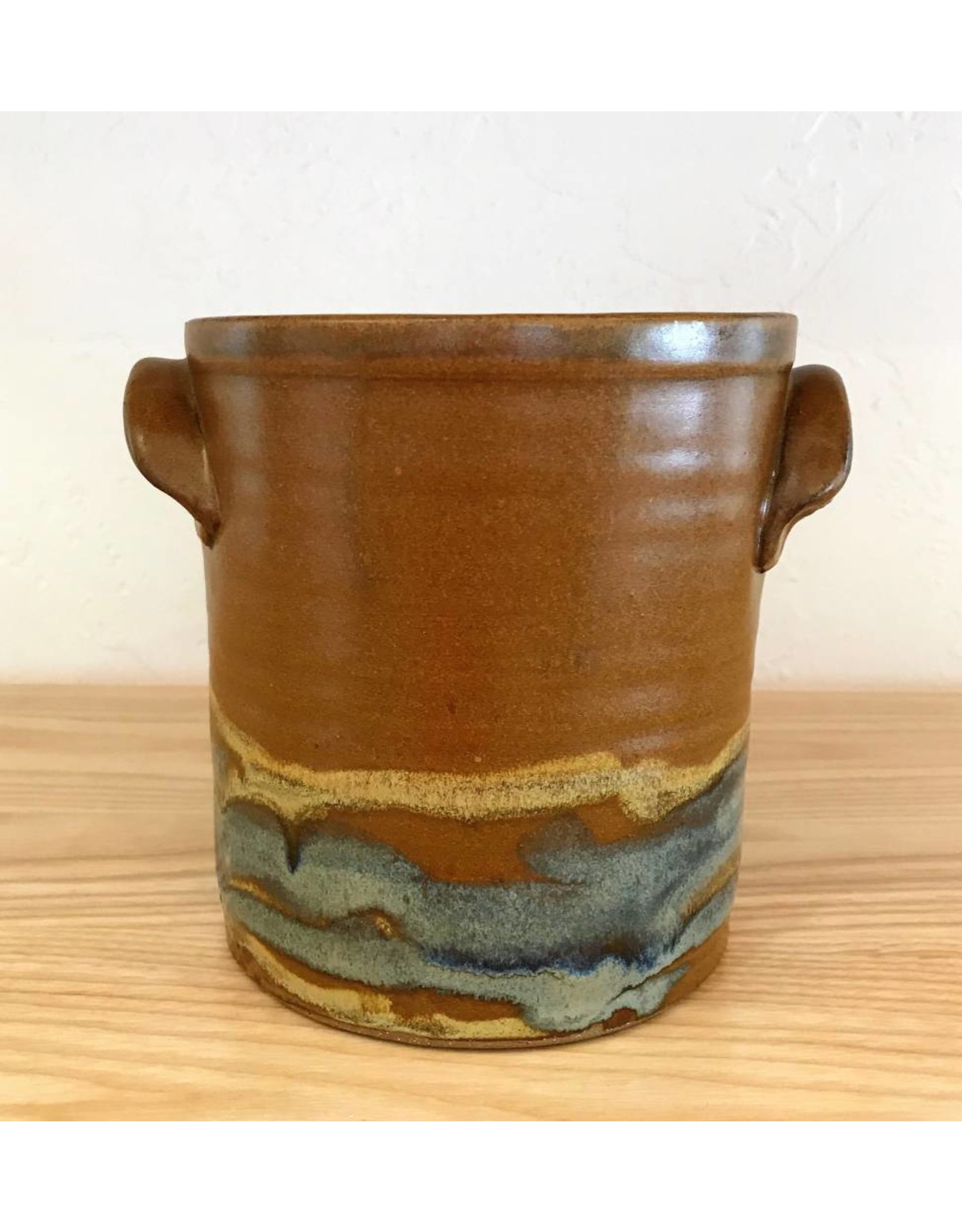 Jeanne Demers Pottery Brown Varigated 7in Crock With Handles Cutting Boards And More