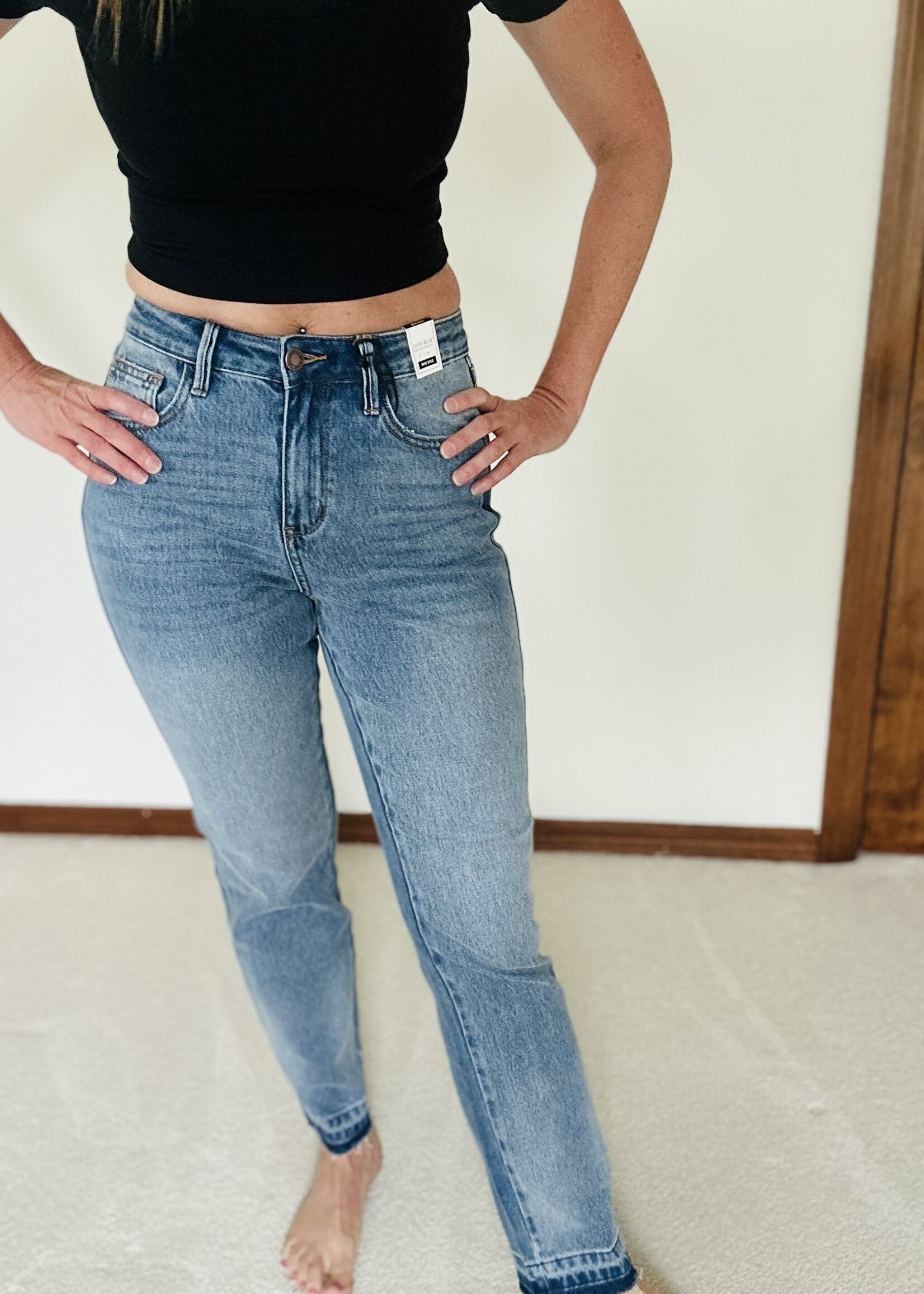 Judy Blue She’s Magic Boyfriend Jeans