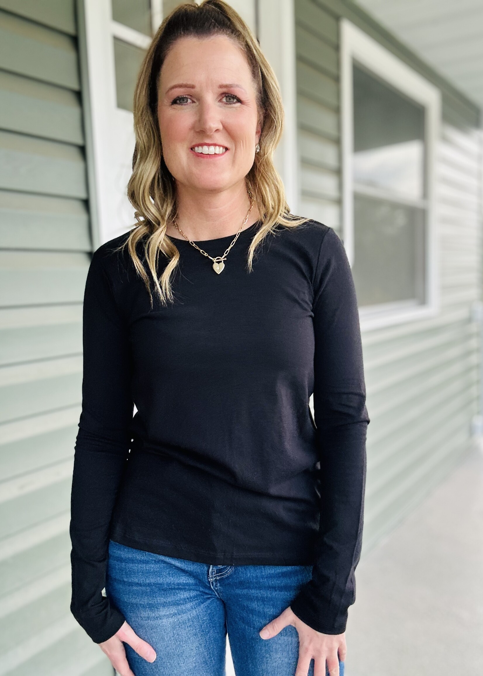 Zenana Basic Long Sleeve Tee in Black