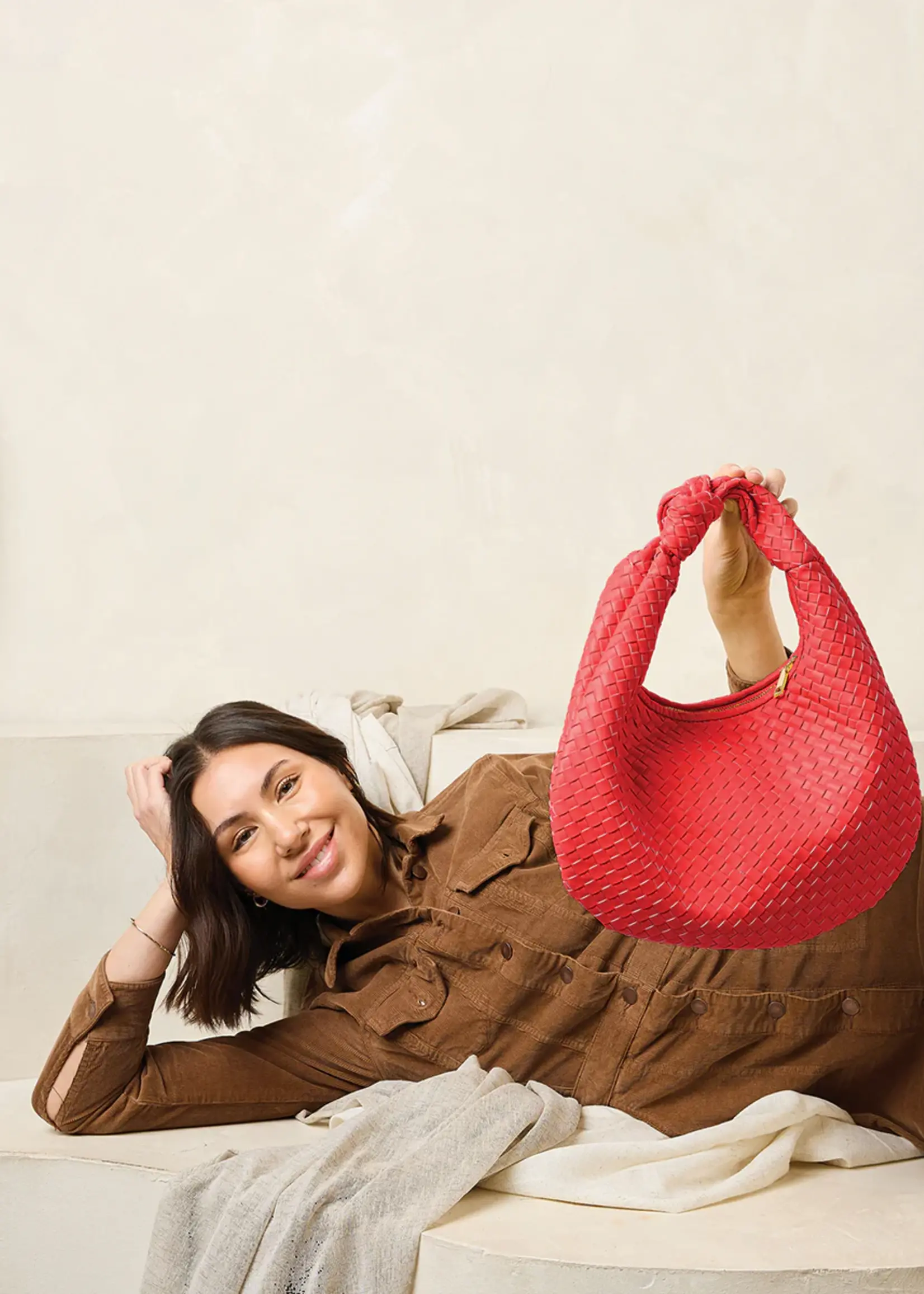 Jen & Co. Valentina Woven Hobo Bag in Camel