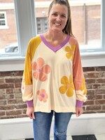Sage & Fig Daisy Appliqué Top in Beige