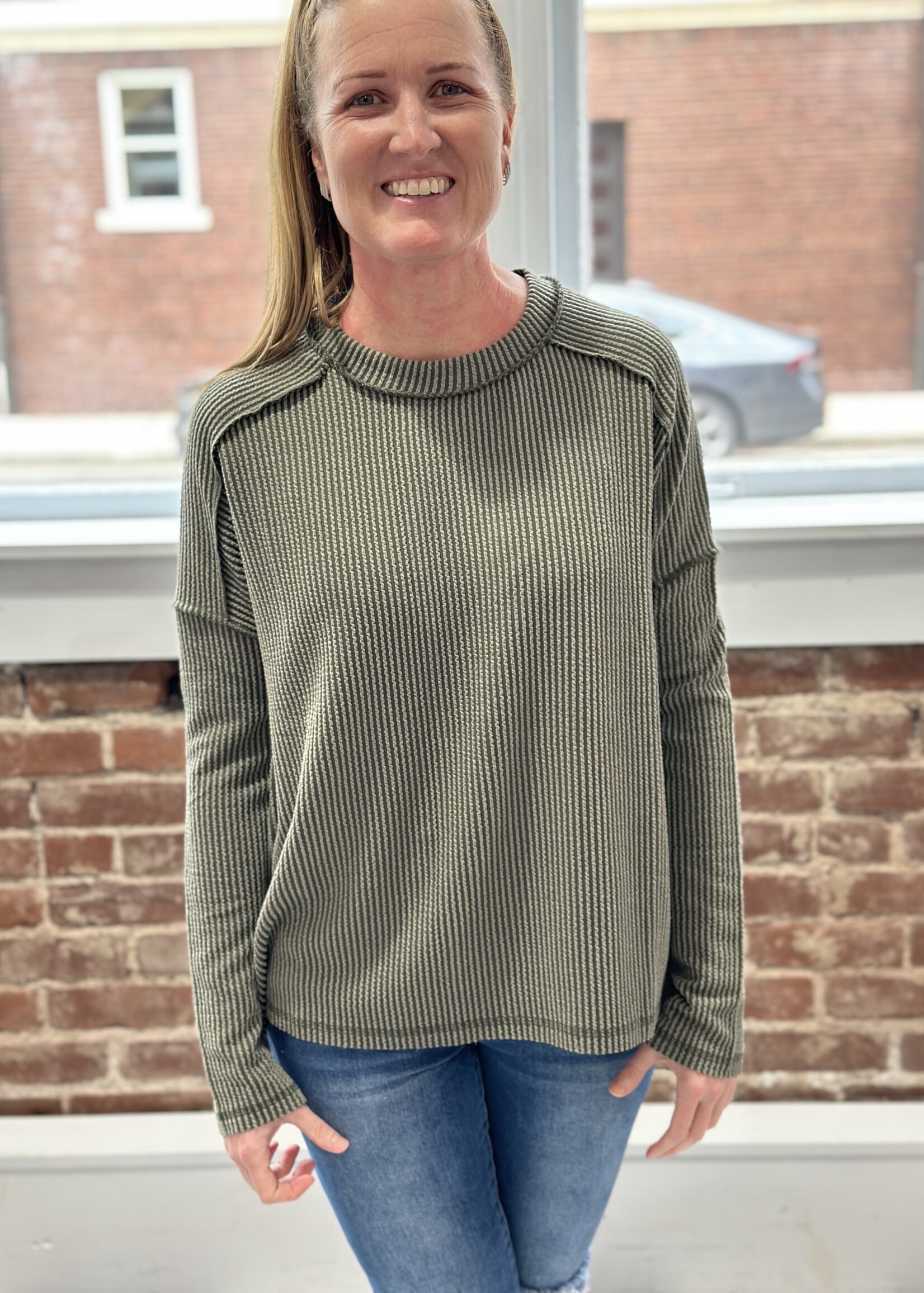 Zenana Ribbed Split Side Top in Olive