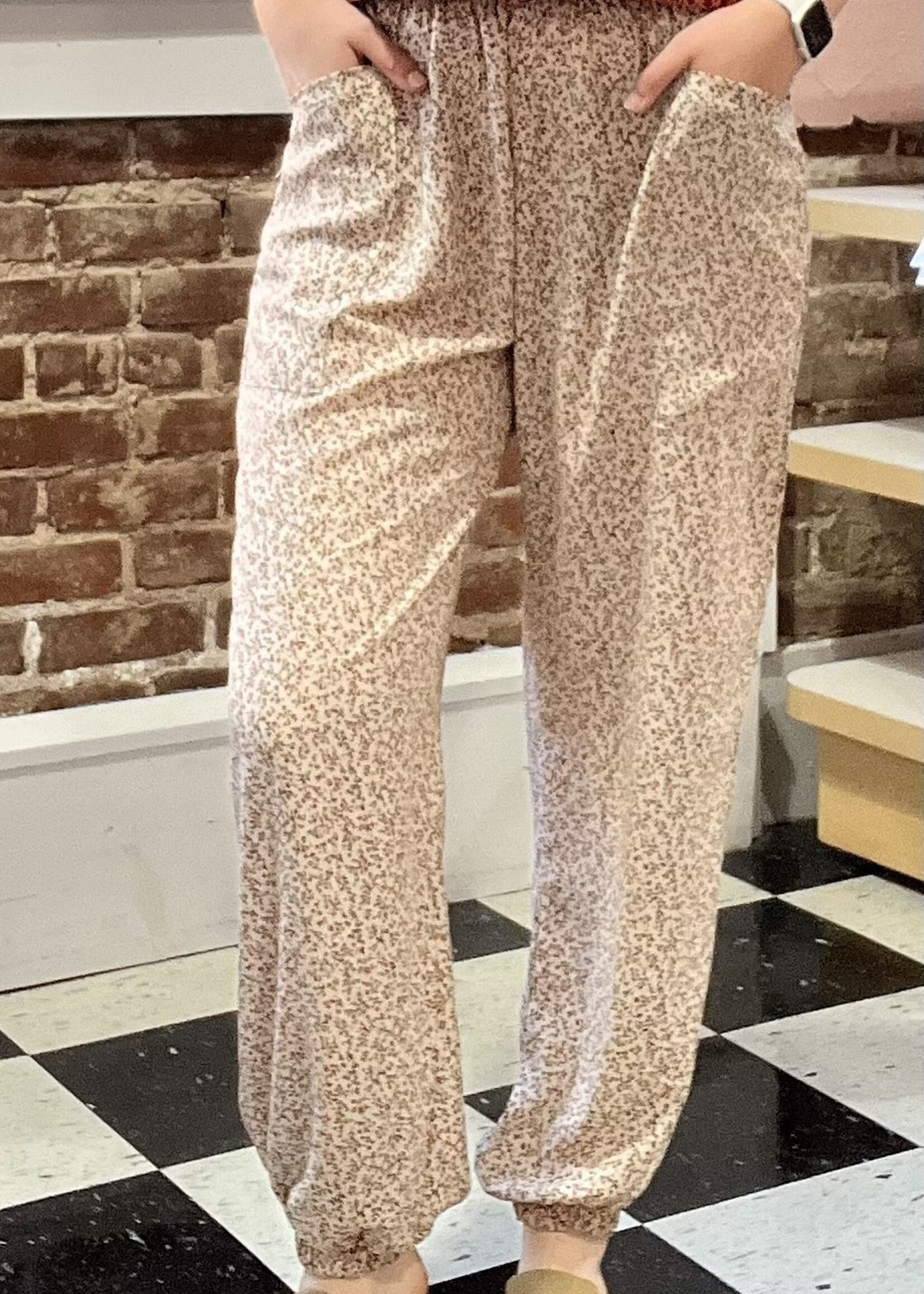 Bucketlist Light Taupe Petite Floral Jogger Pants