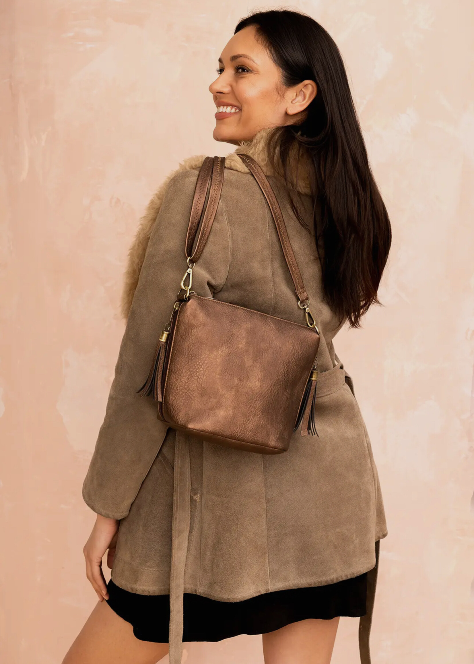 Jen & Co. The Dylan Purse in Cocoa Pearl
