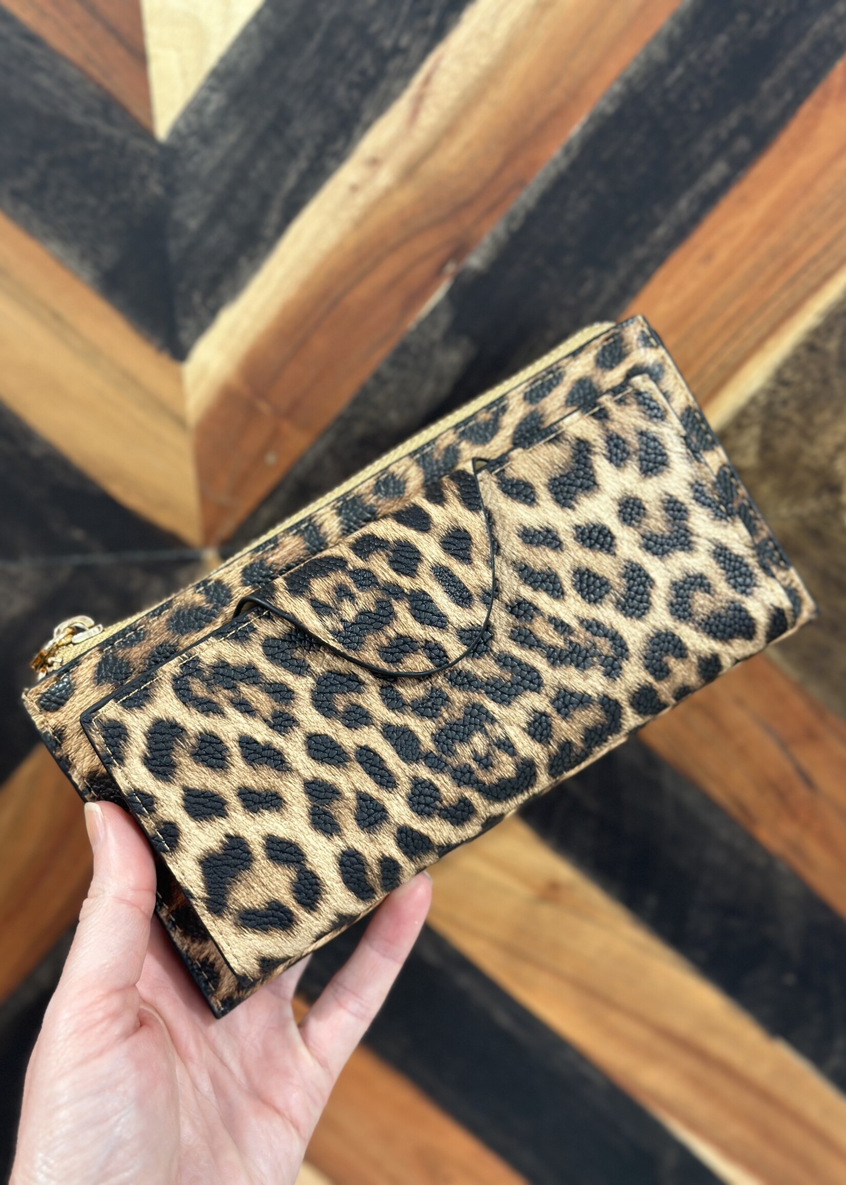 Jen & Co. Kyla Wallet in Mustard Leopard