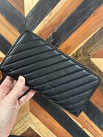 Jen & Co. Kylie Quilted Wallet in Black
