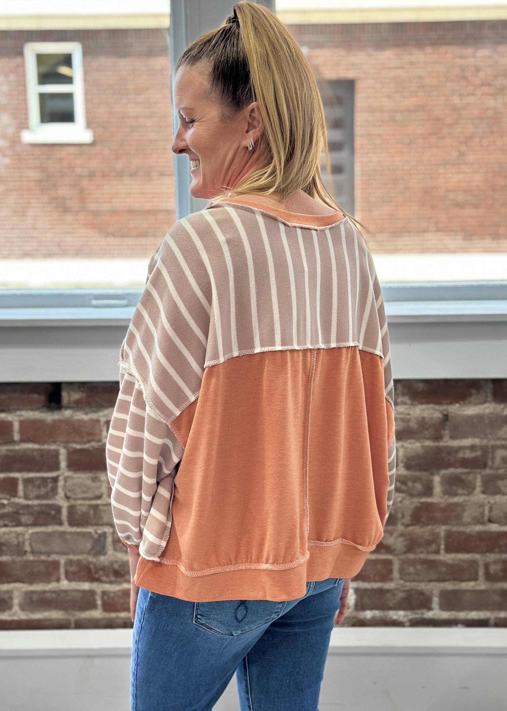 Haptics Taupe/Rust Striped Crewneck