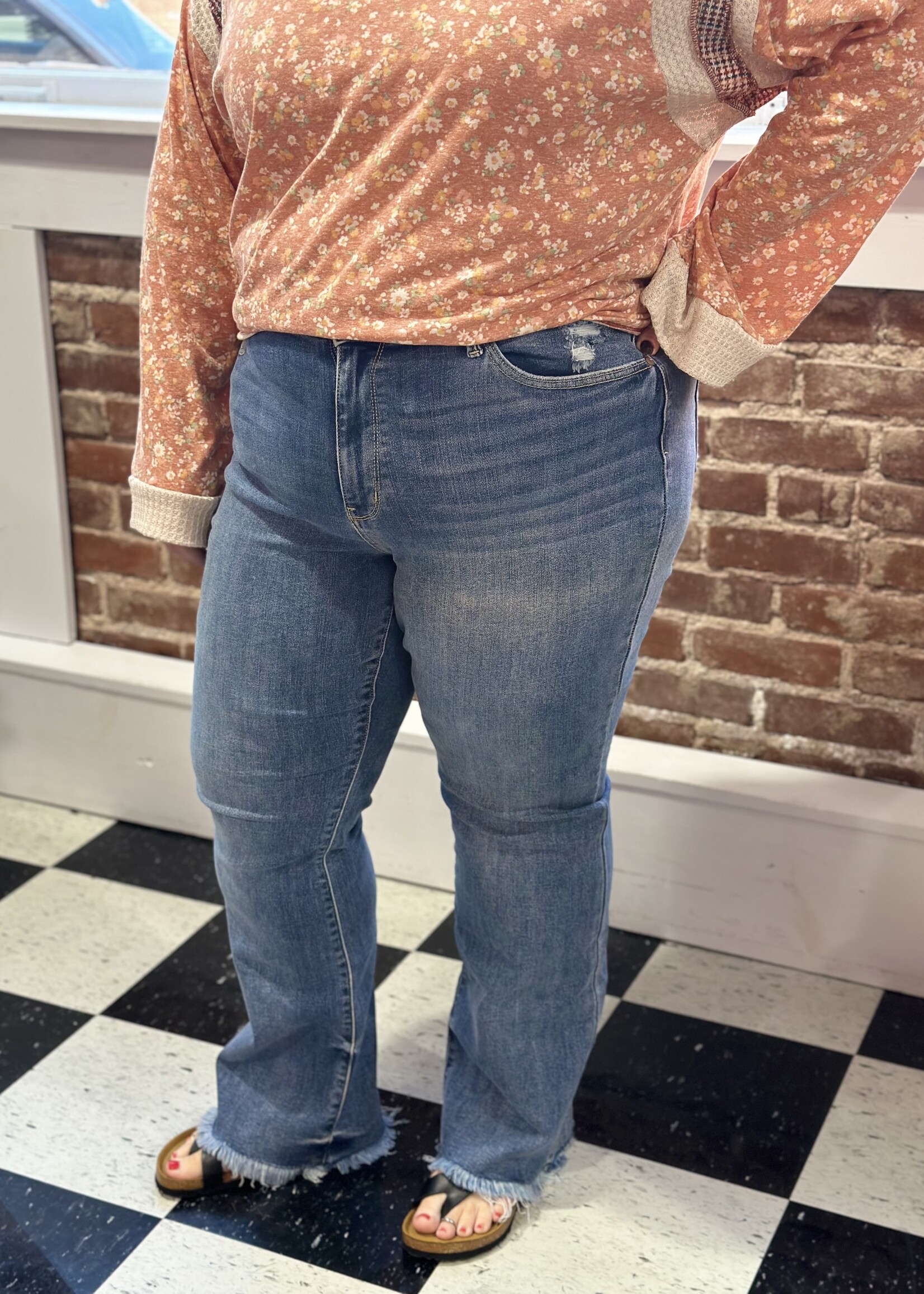 Judy Blue She’s Gone Bootcut Jeans