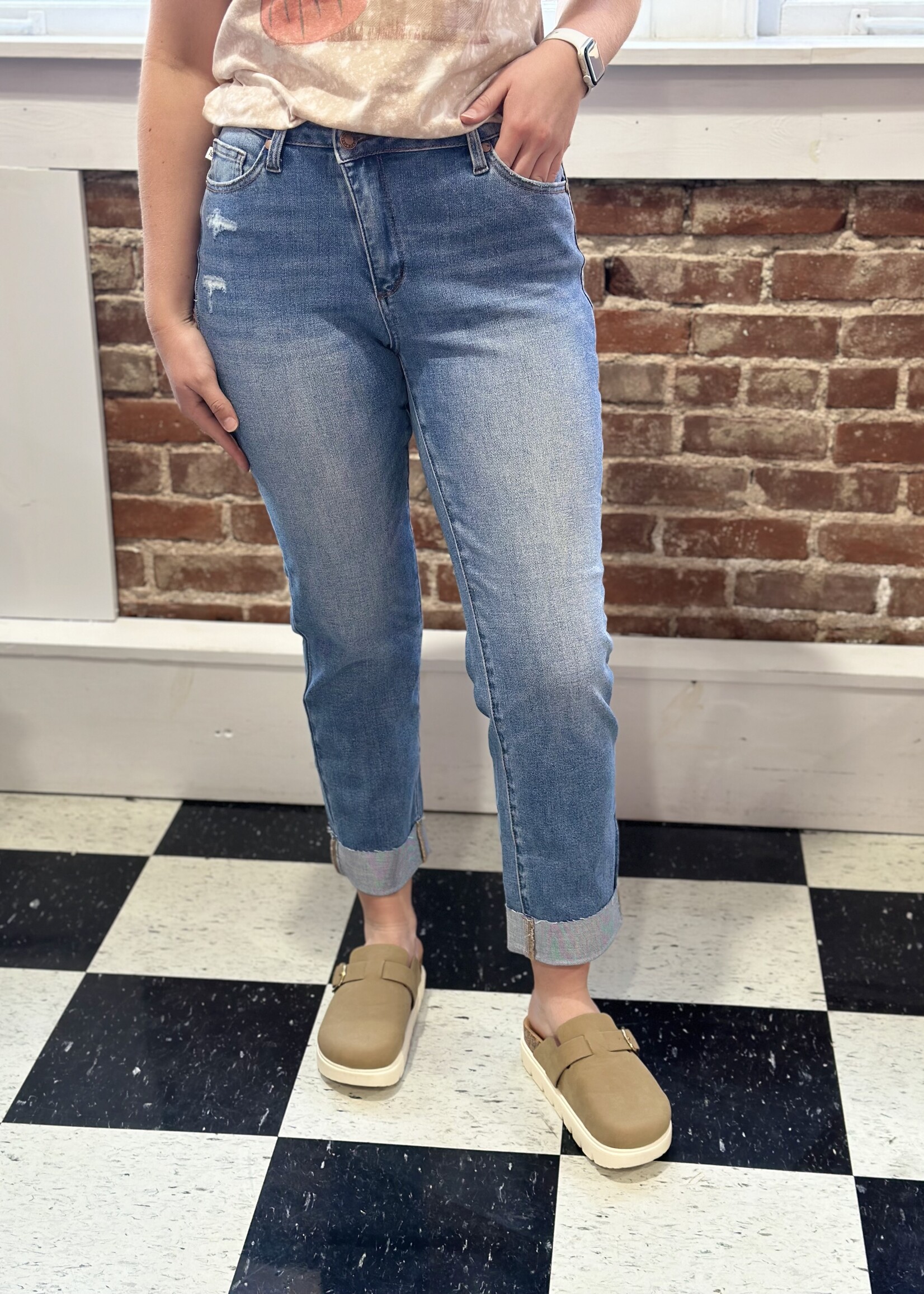 Judy Blue Everyday Easy Boyfriend Jeans