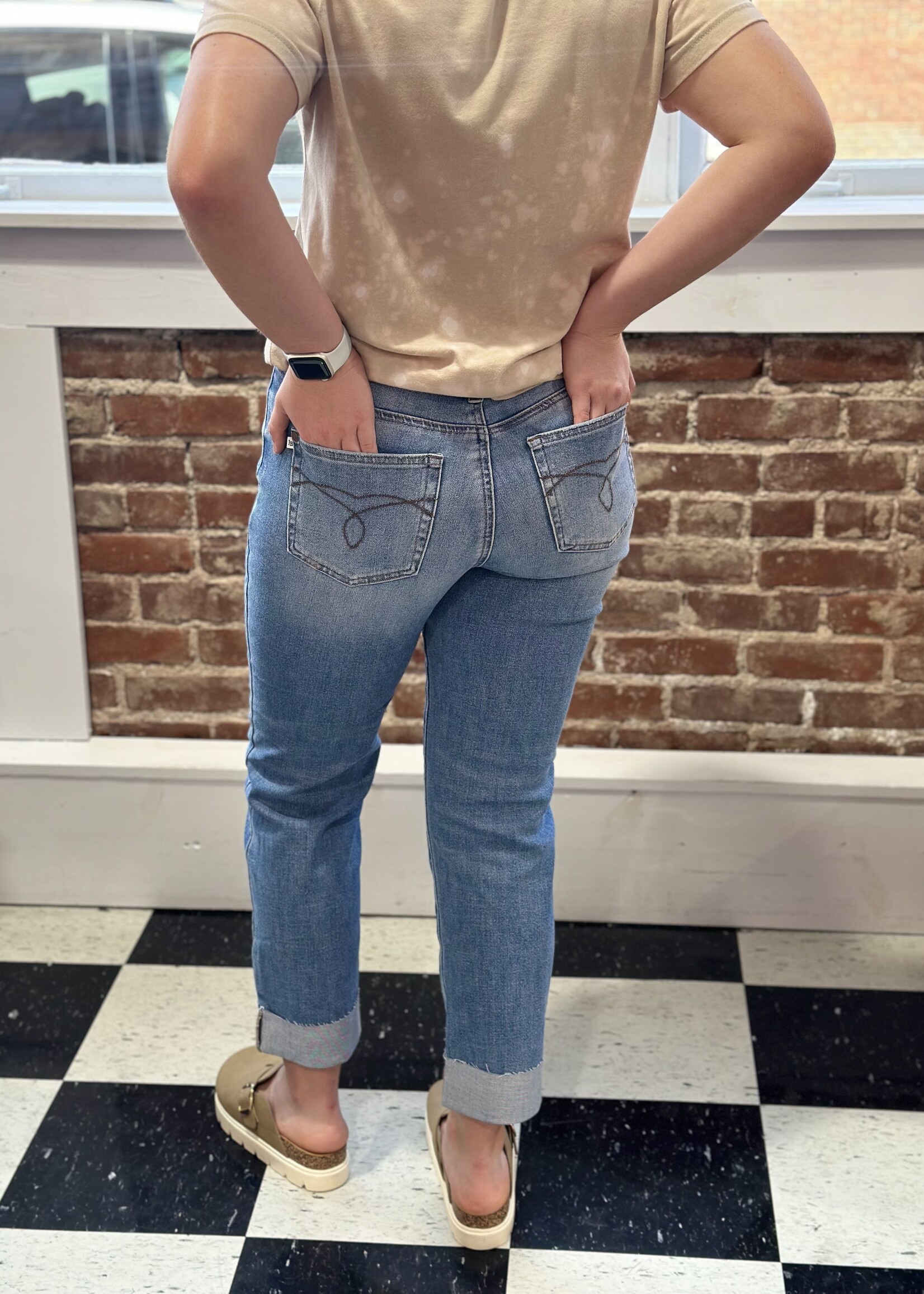 Judy Blue Everyday Easy Boyfriend Jeans