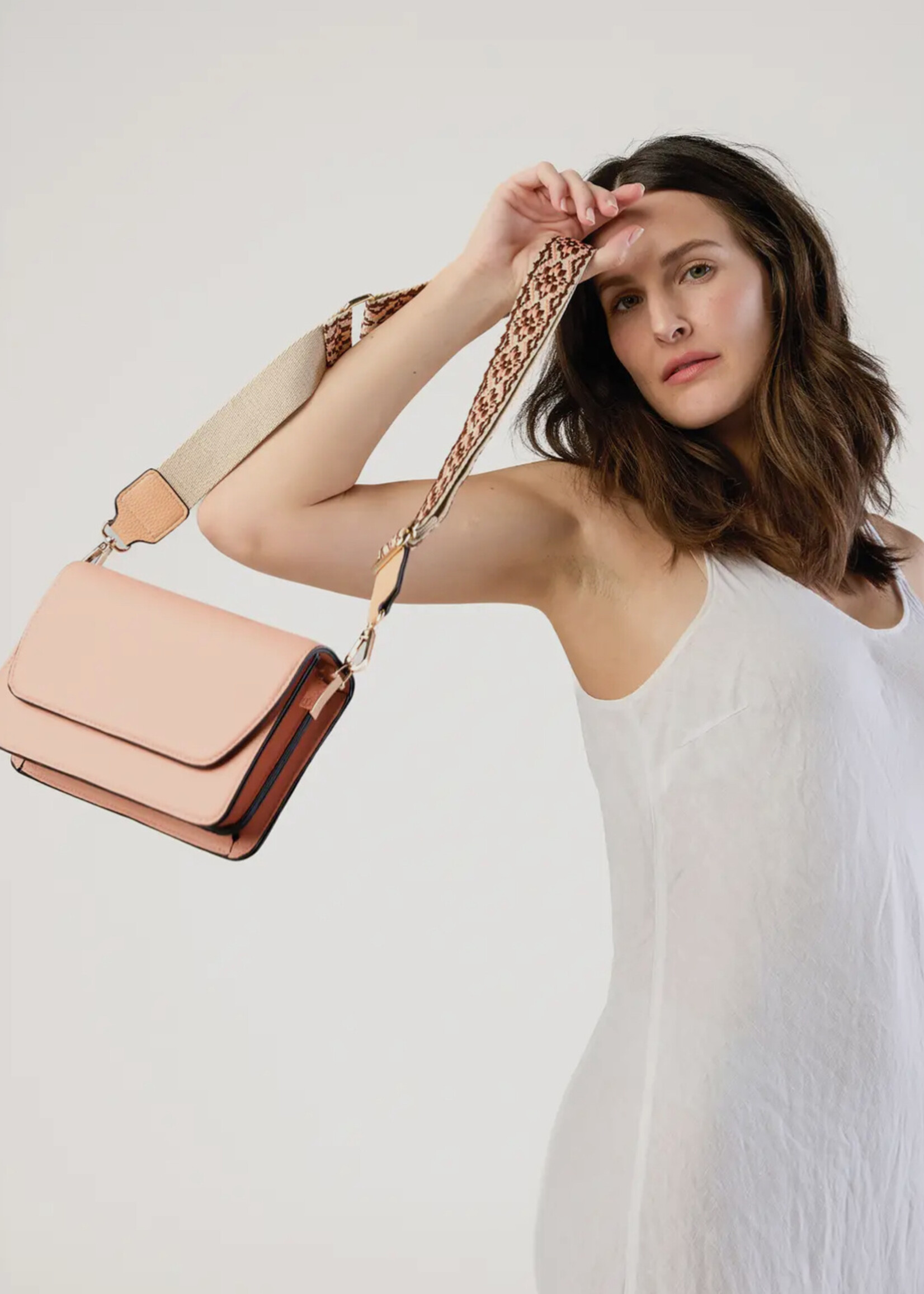 Jen & Co. The Noah Crossbody in Black