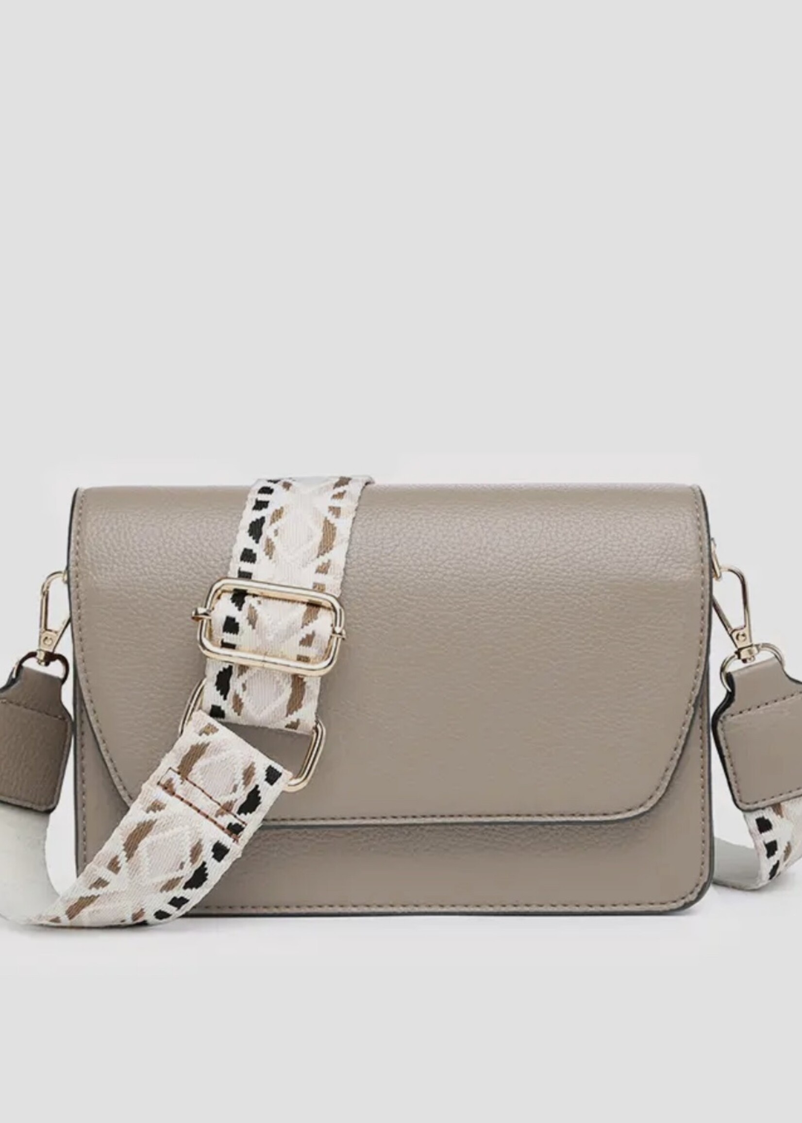 Jen & Co. The Noah Crossbody in Parchment