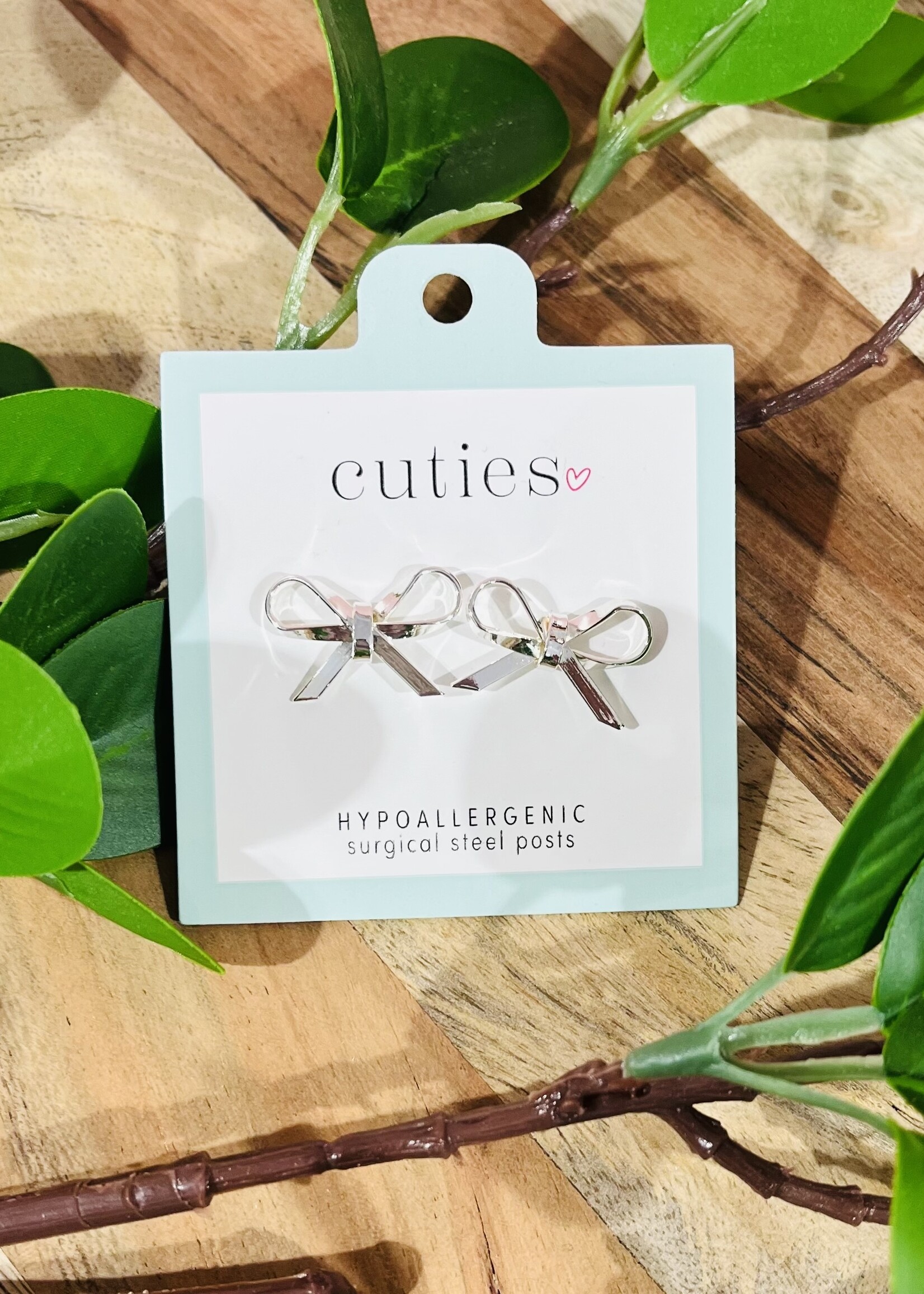 Periwinkle Silver Bow Studs