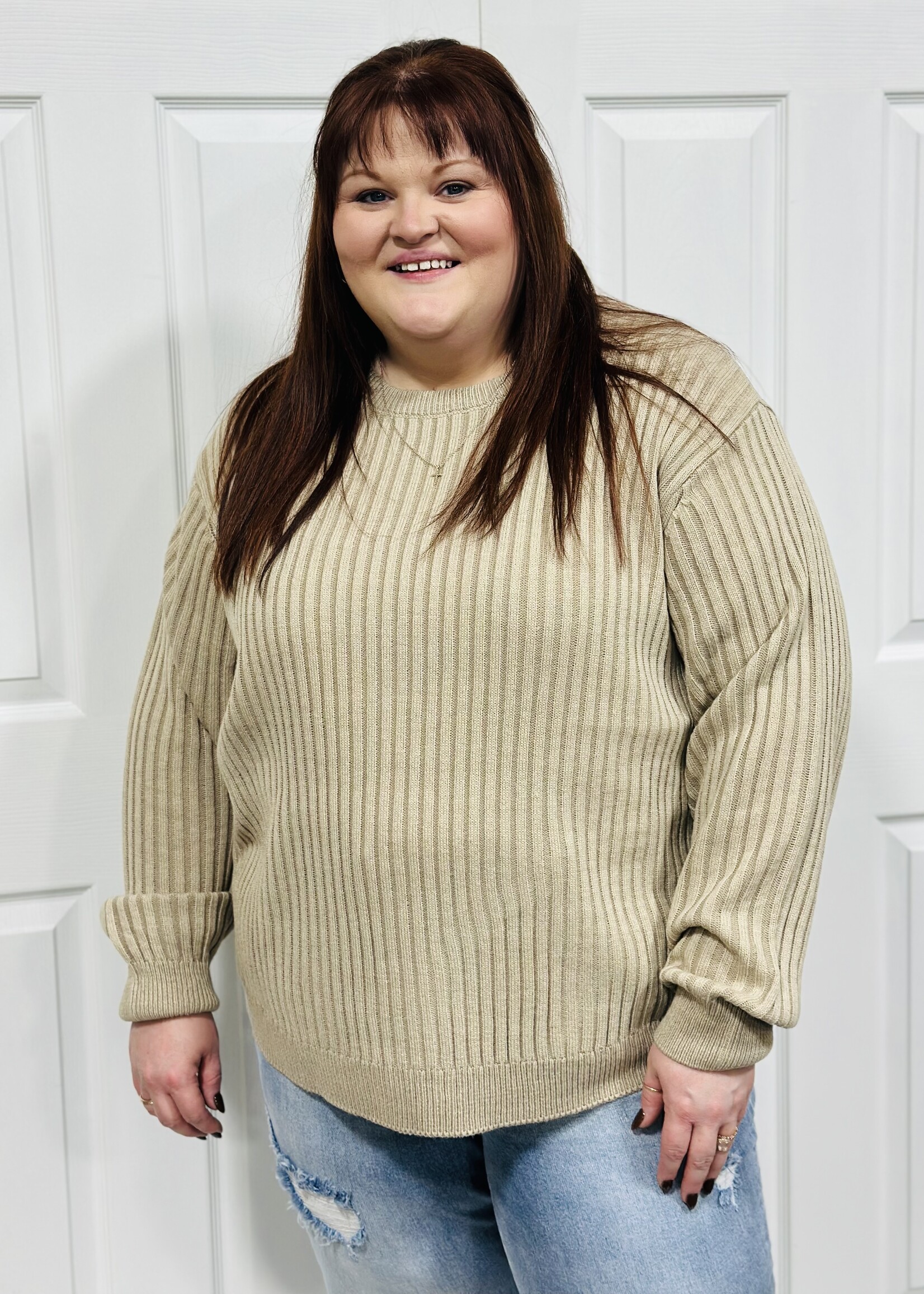 Zenana Two-Toned Curved Hem Sweater