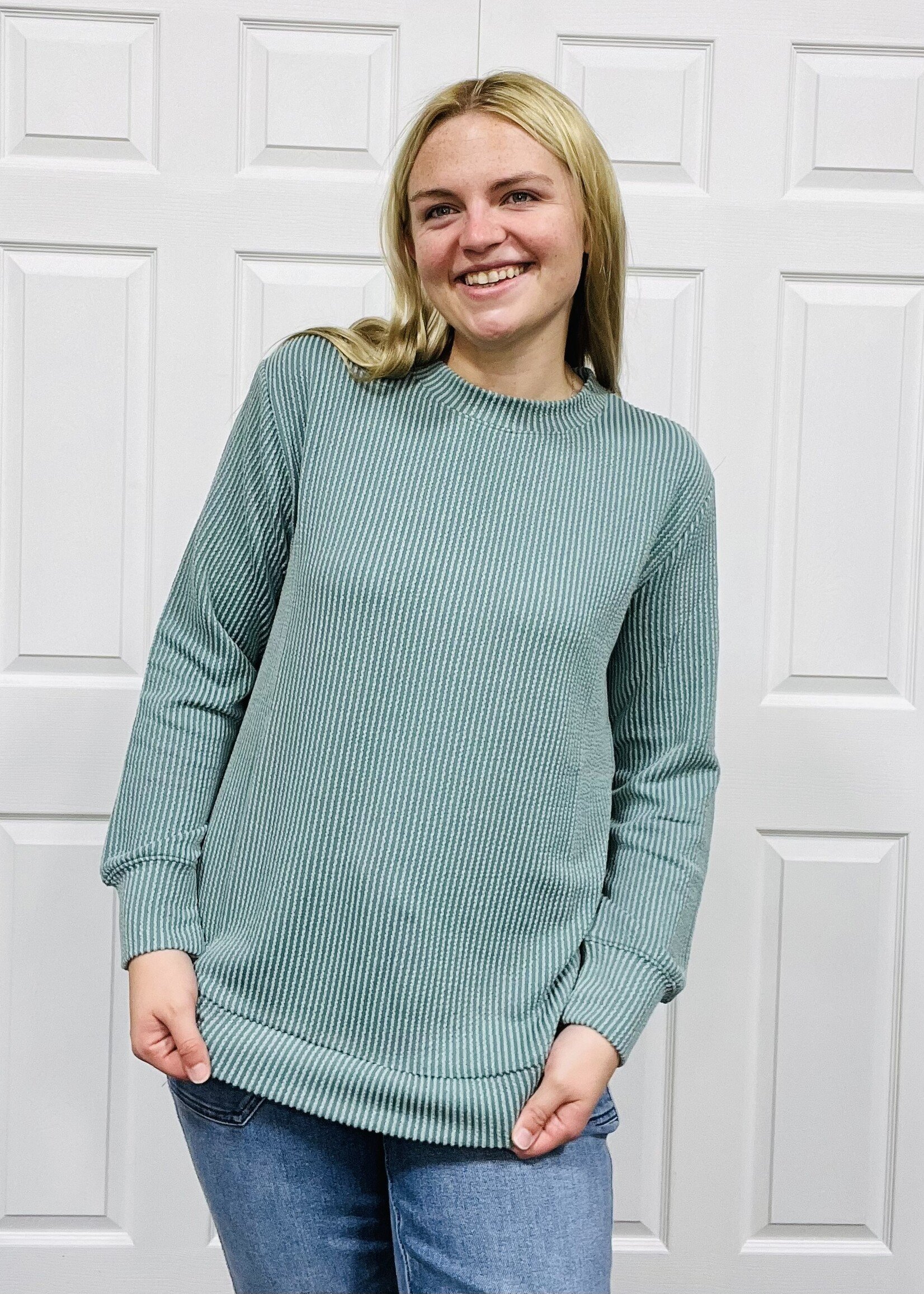 Zenana Ribbed Rounded Hem Top