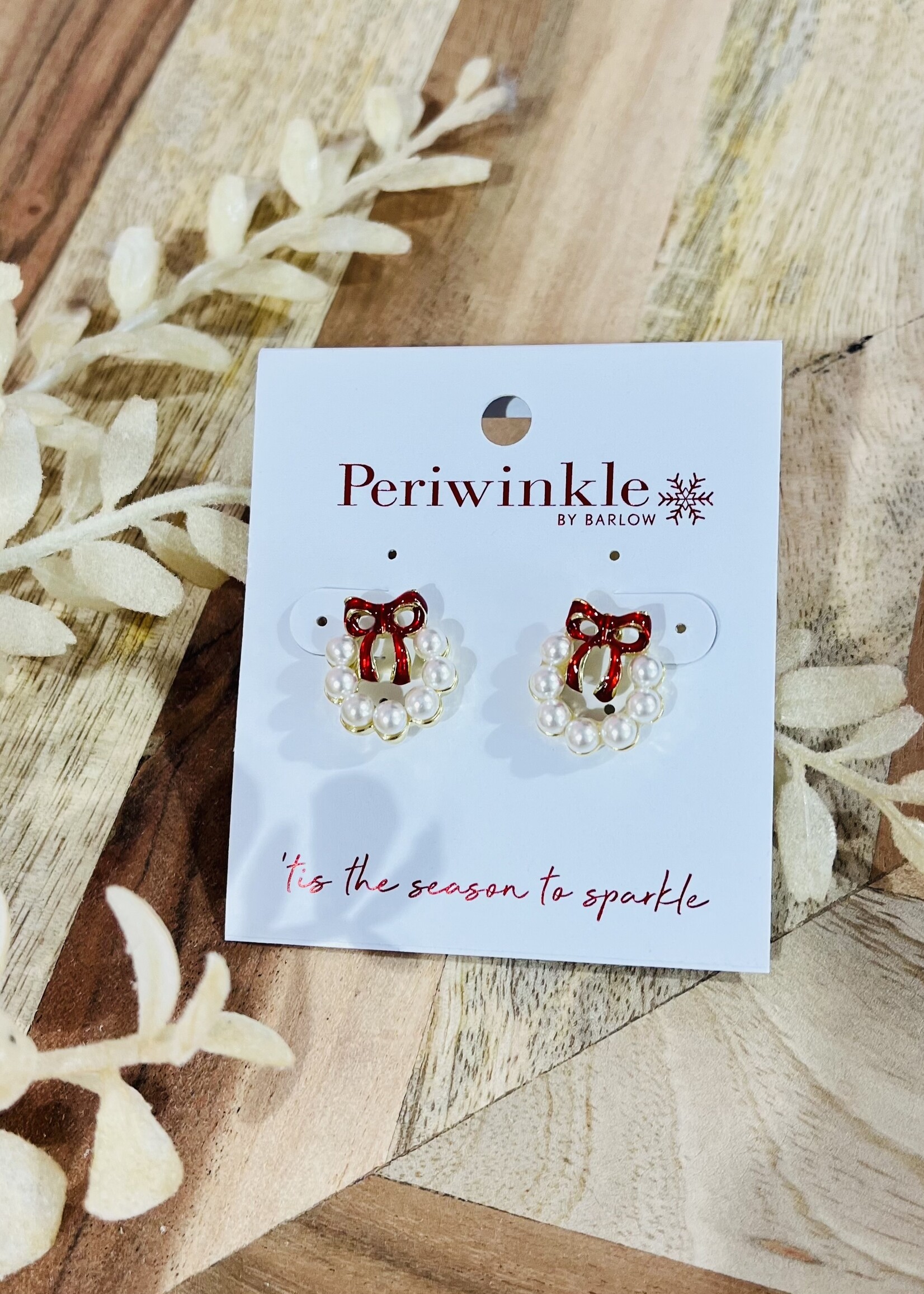 Periwinkle Pearl Wreath Stud Earrings