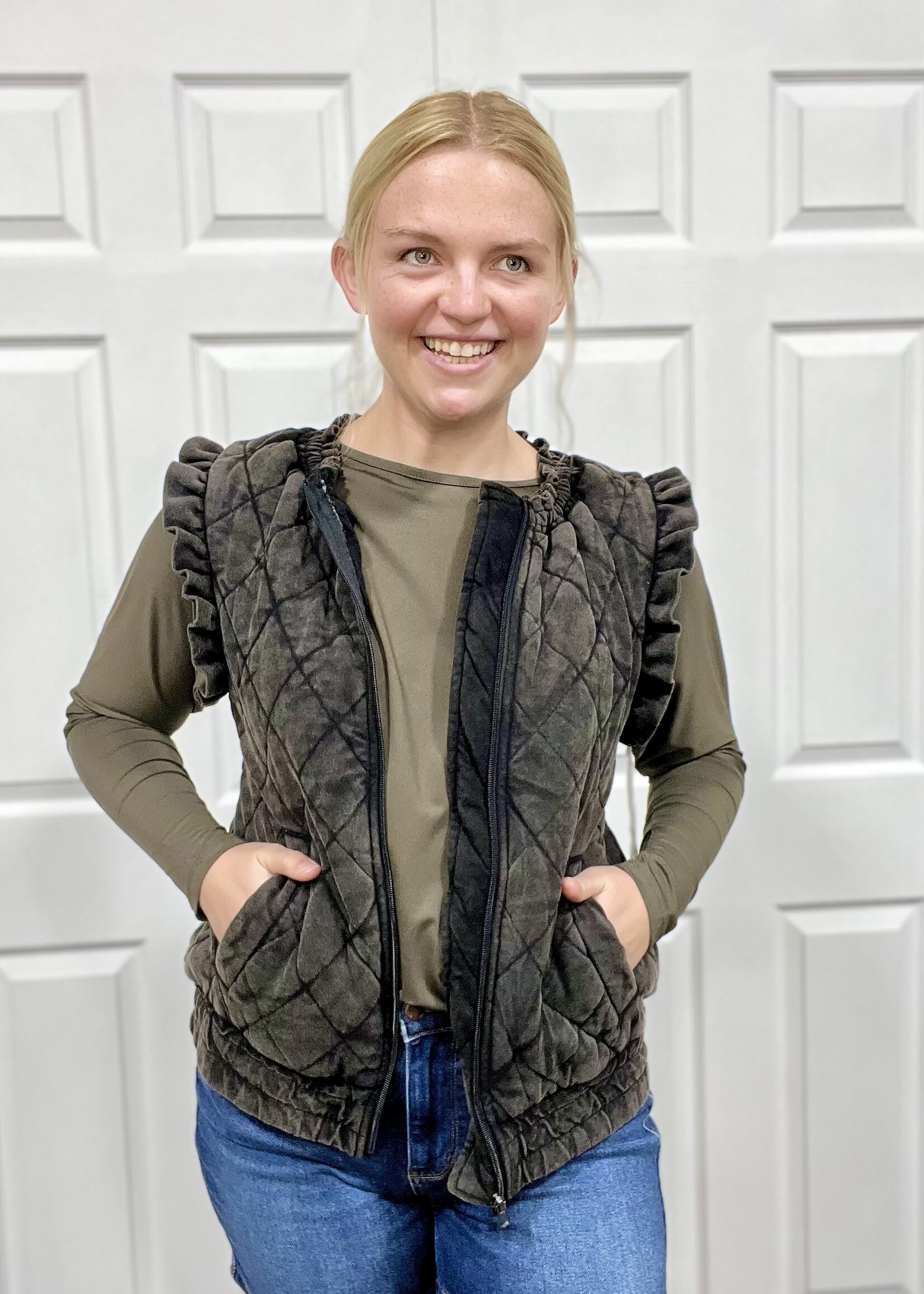 Katydid Quilted Ruffle Sleeve Vest