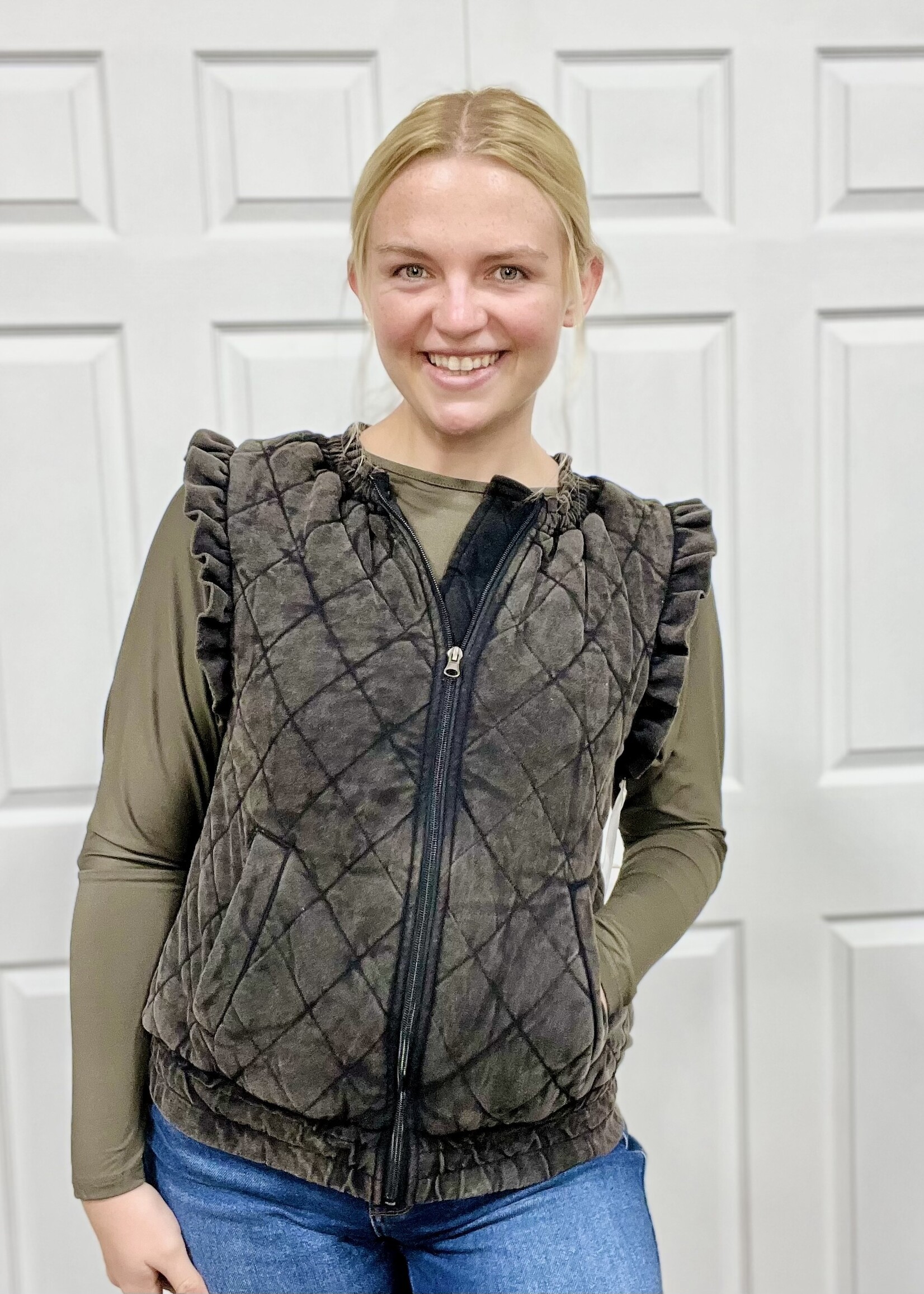 Katydid Quilted Ruffle Sleeve Vest