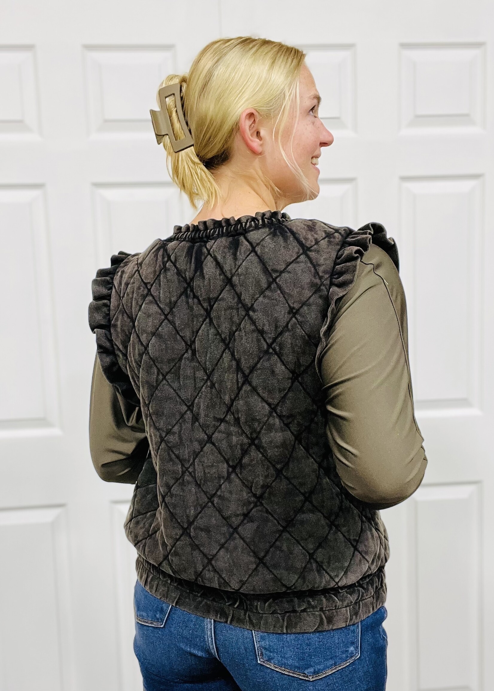 Katydid Quilted Ruffle Sleeve Vest