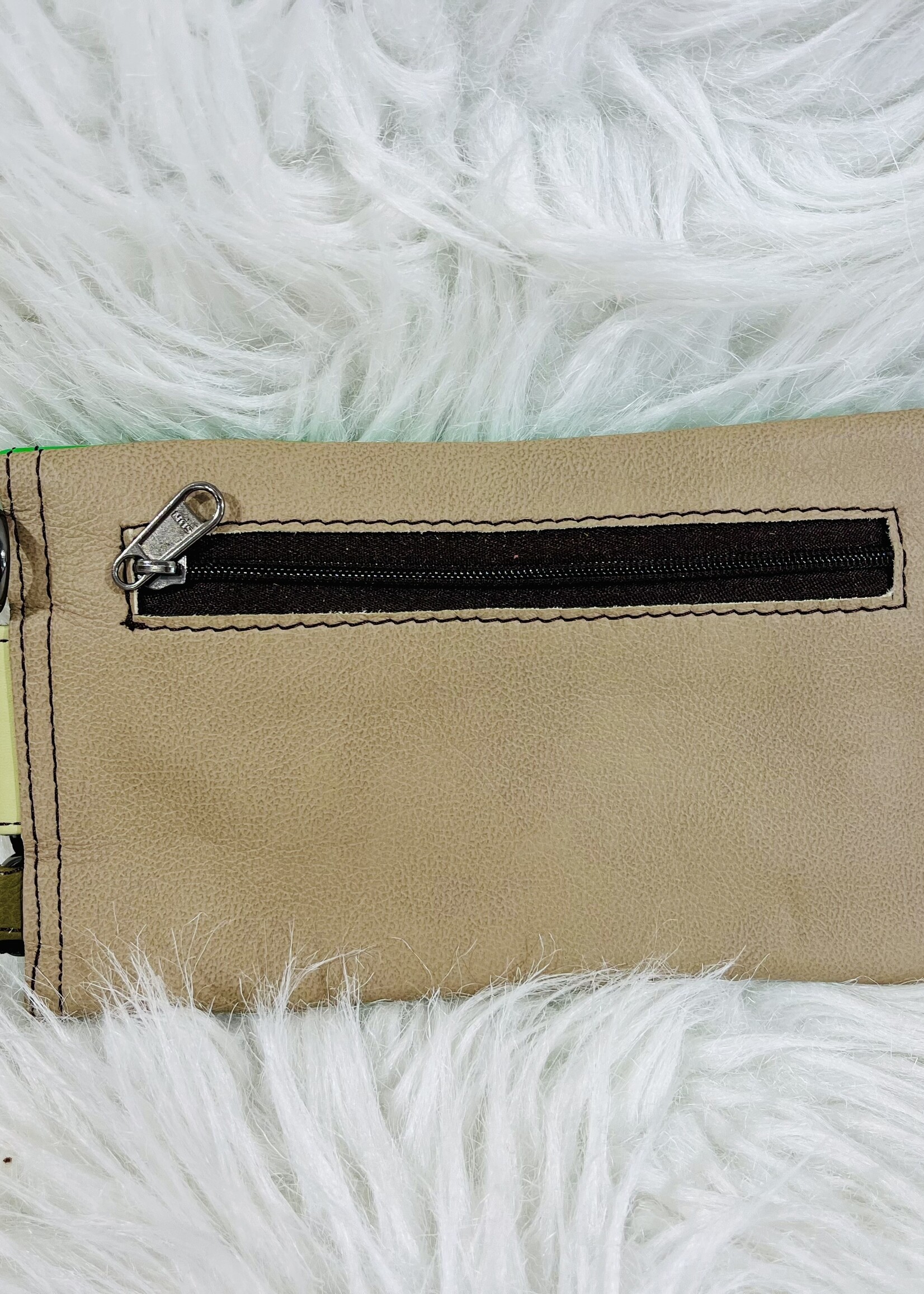 Soruka The Zoe Phone Bag