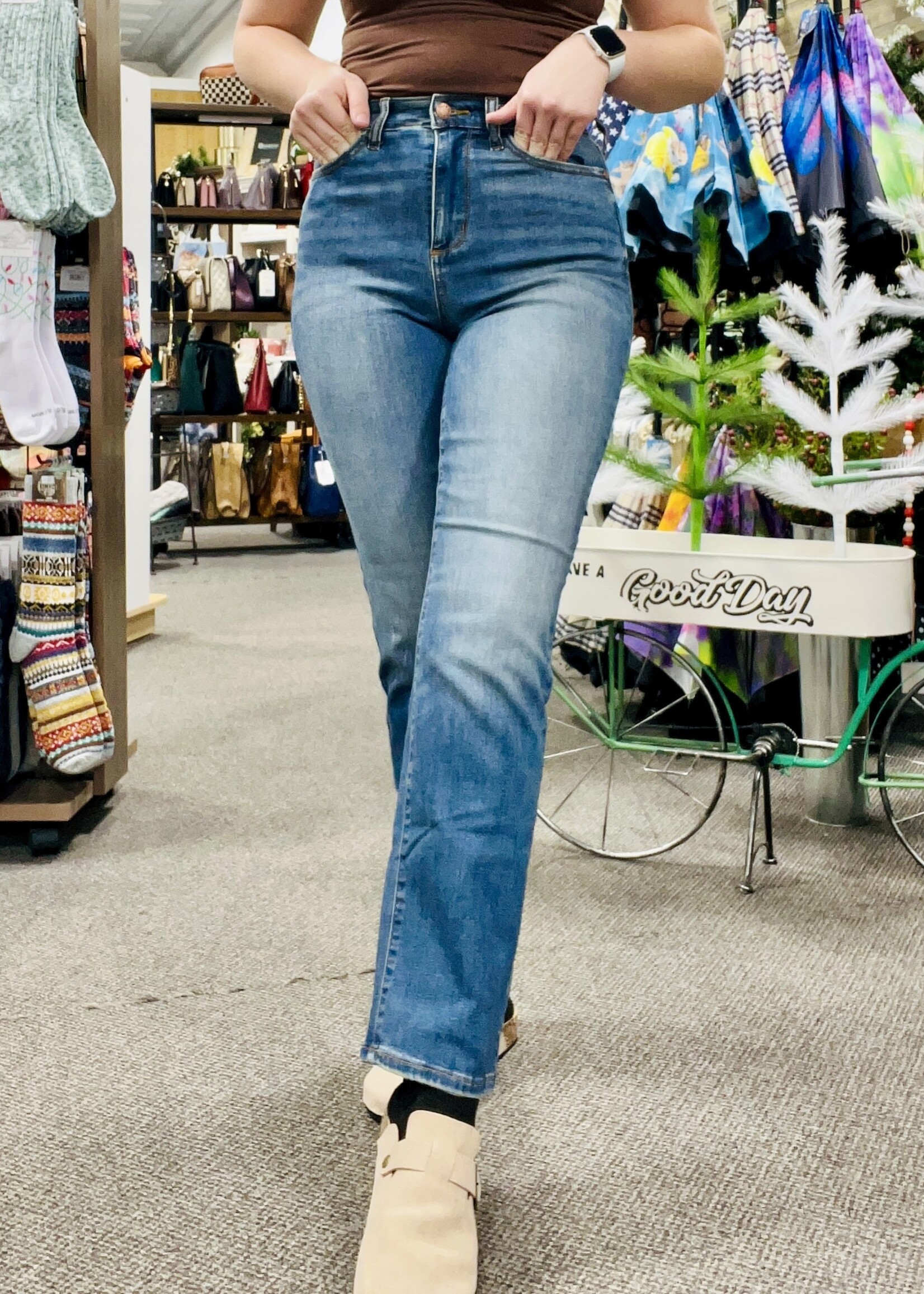 Judy Blue Walk the Line Straight Fit Jeans