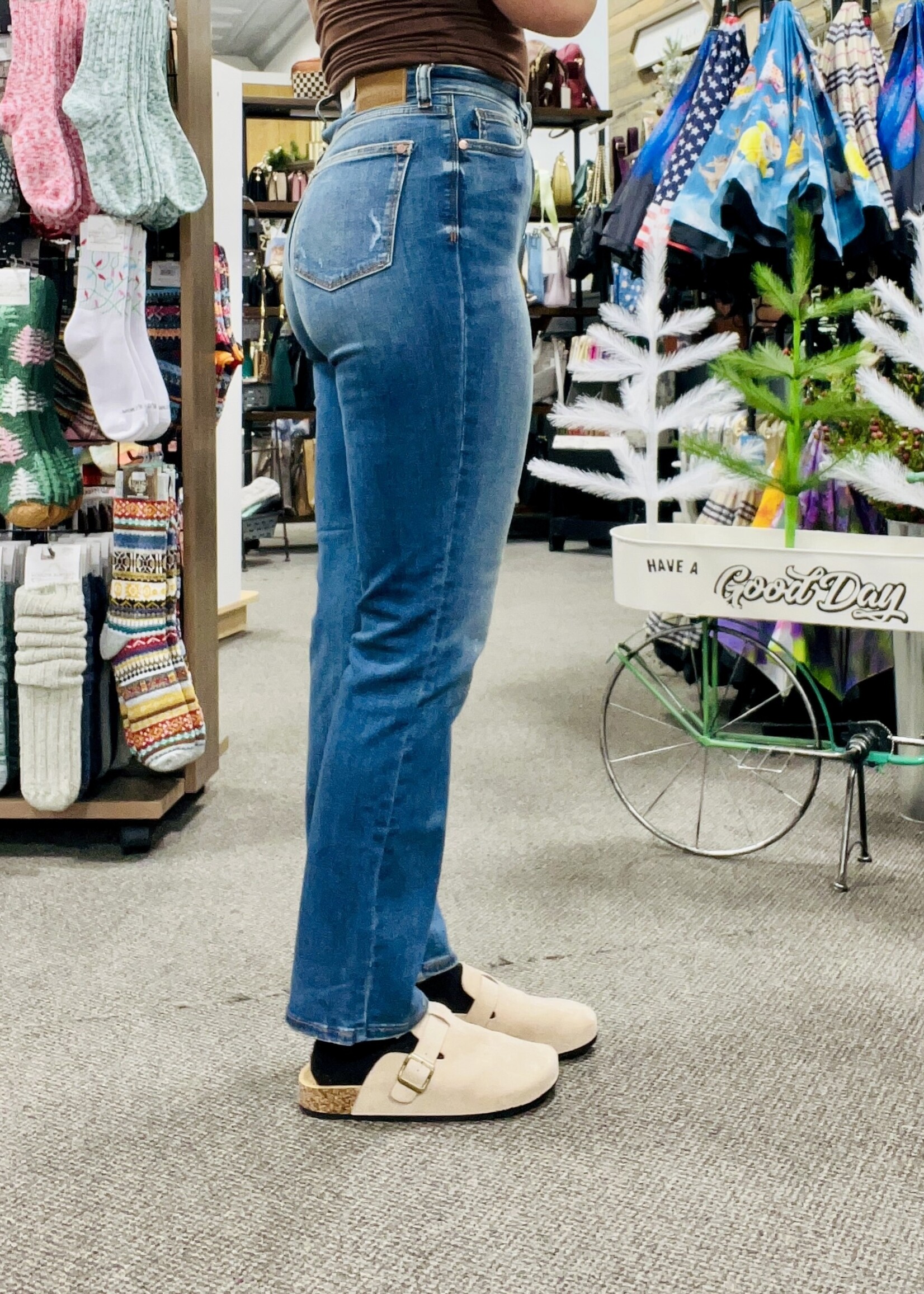 Judy Blue Walk the Line Straight Fit Jeans