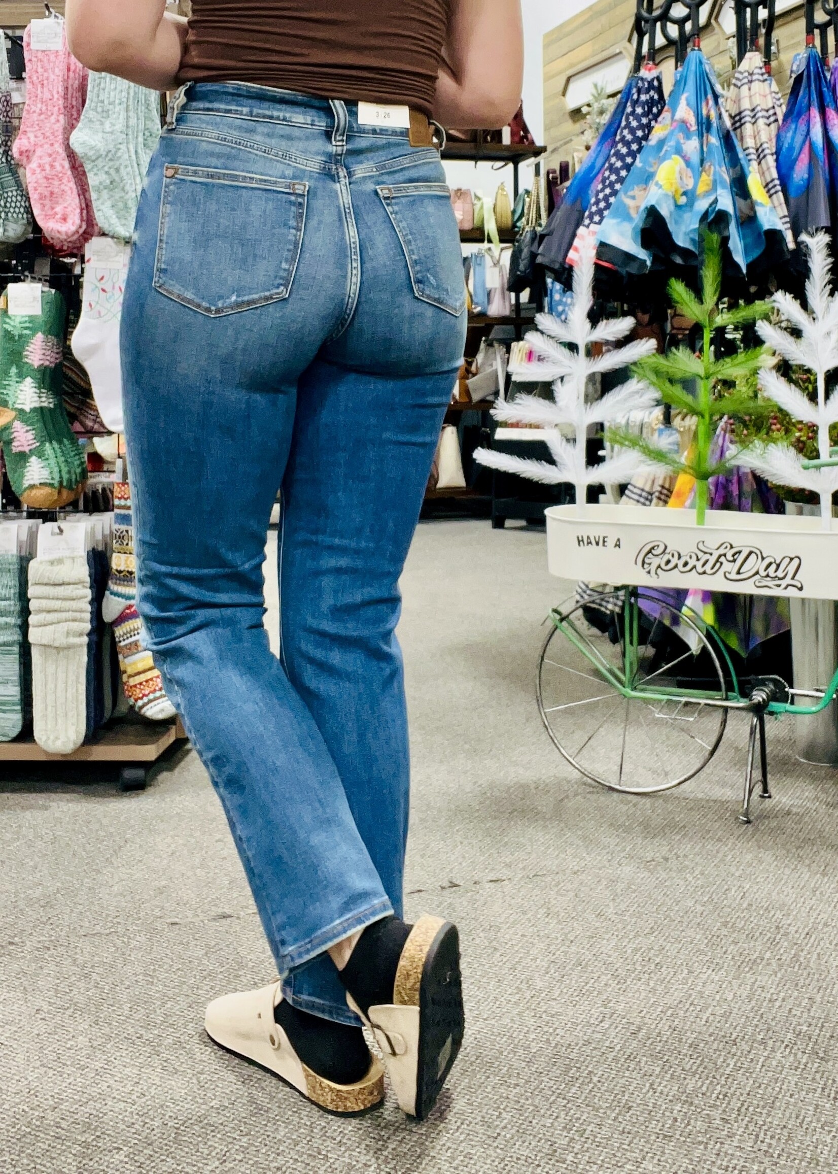 Judy Blue Walk the Line Straight Fit Jeans