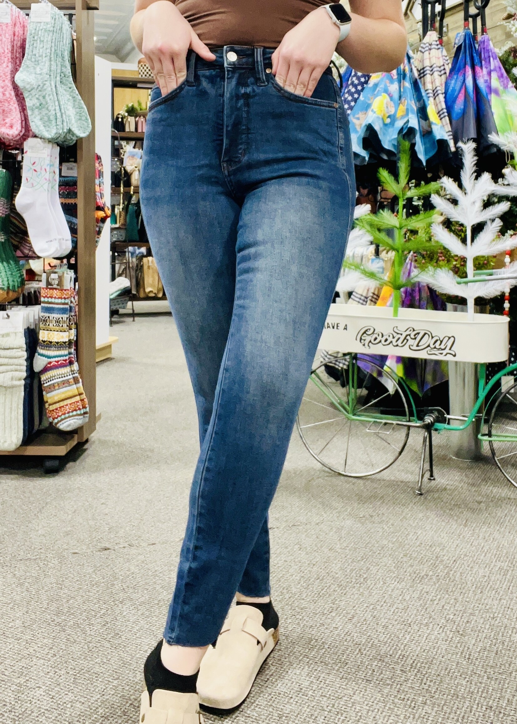 Judy Blue Looking Lately Skinny Jeans