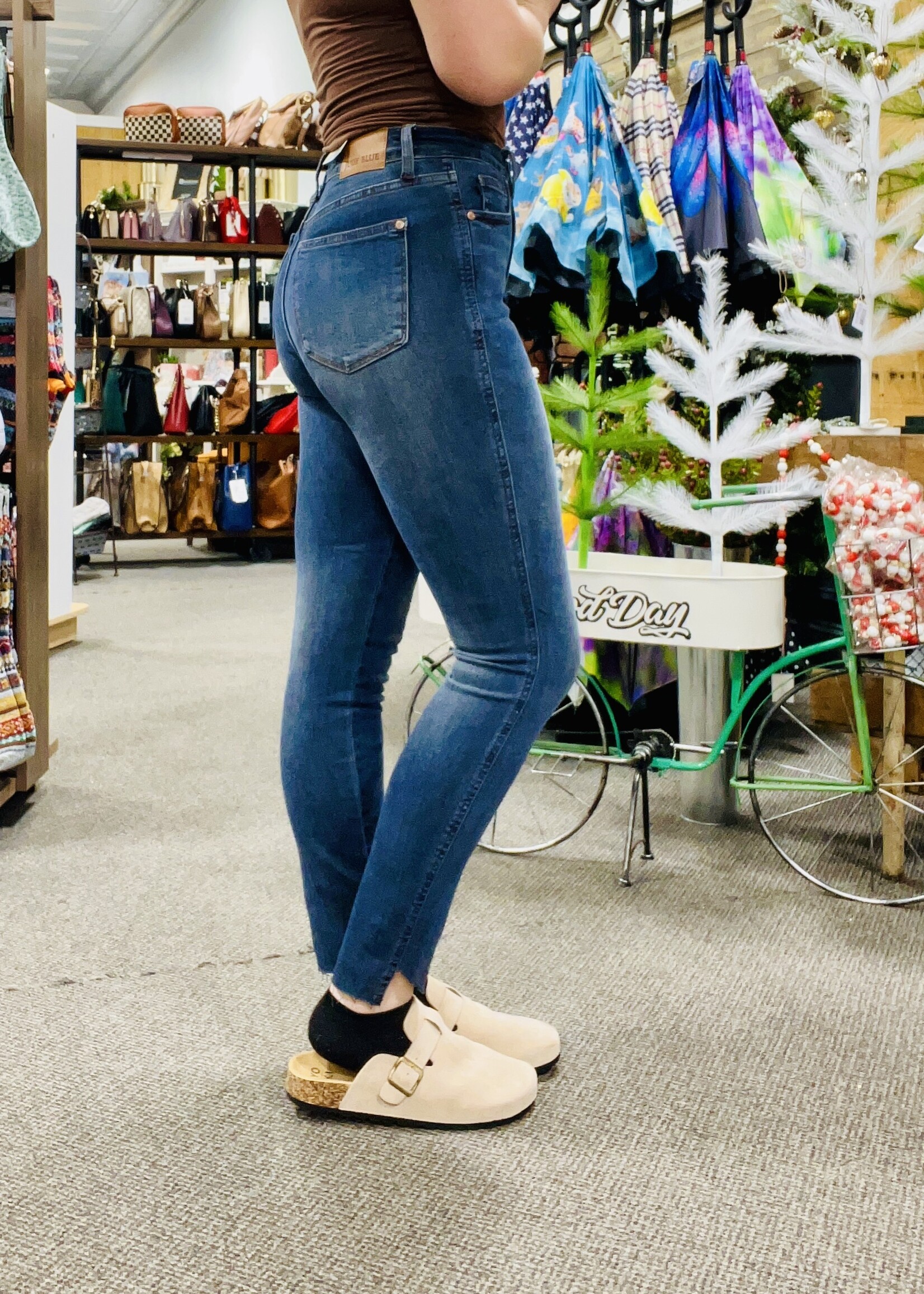 Judy Blue Looking Lately Skinny Jeans