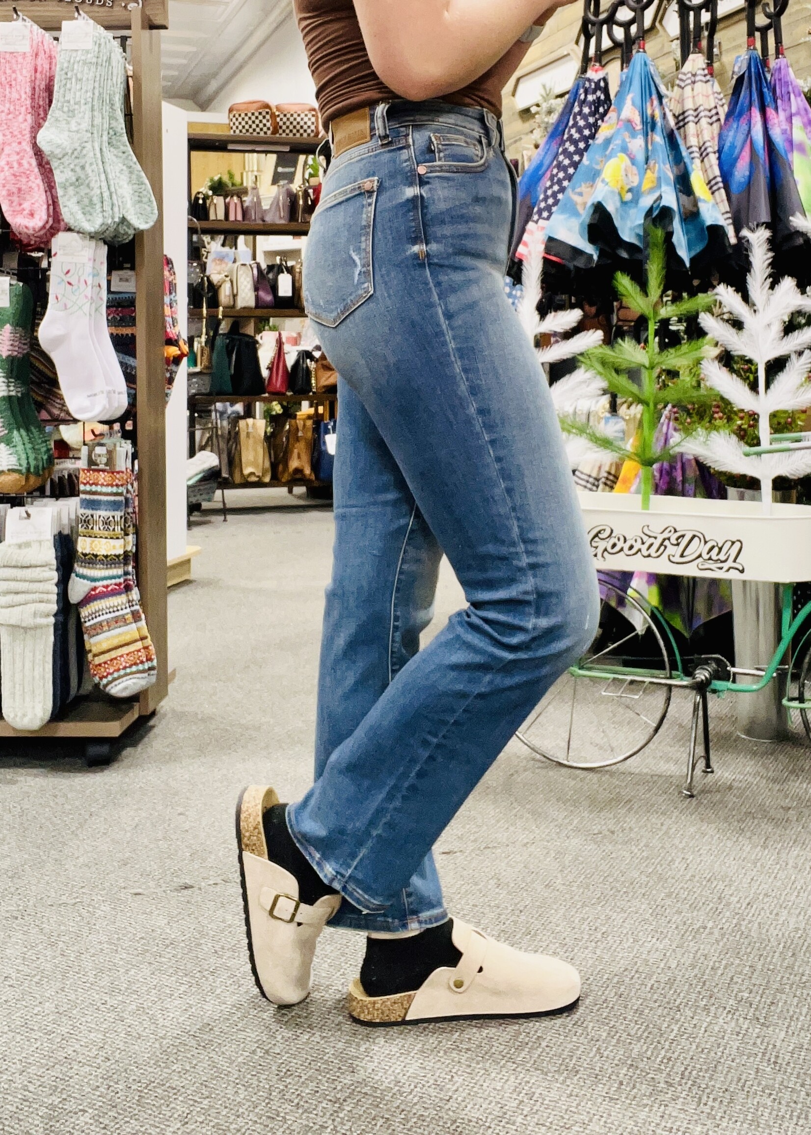 Judy Blue Walk the Line Straight Fit Jeans