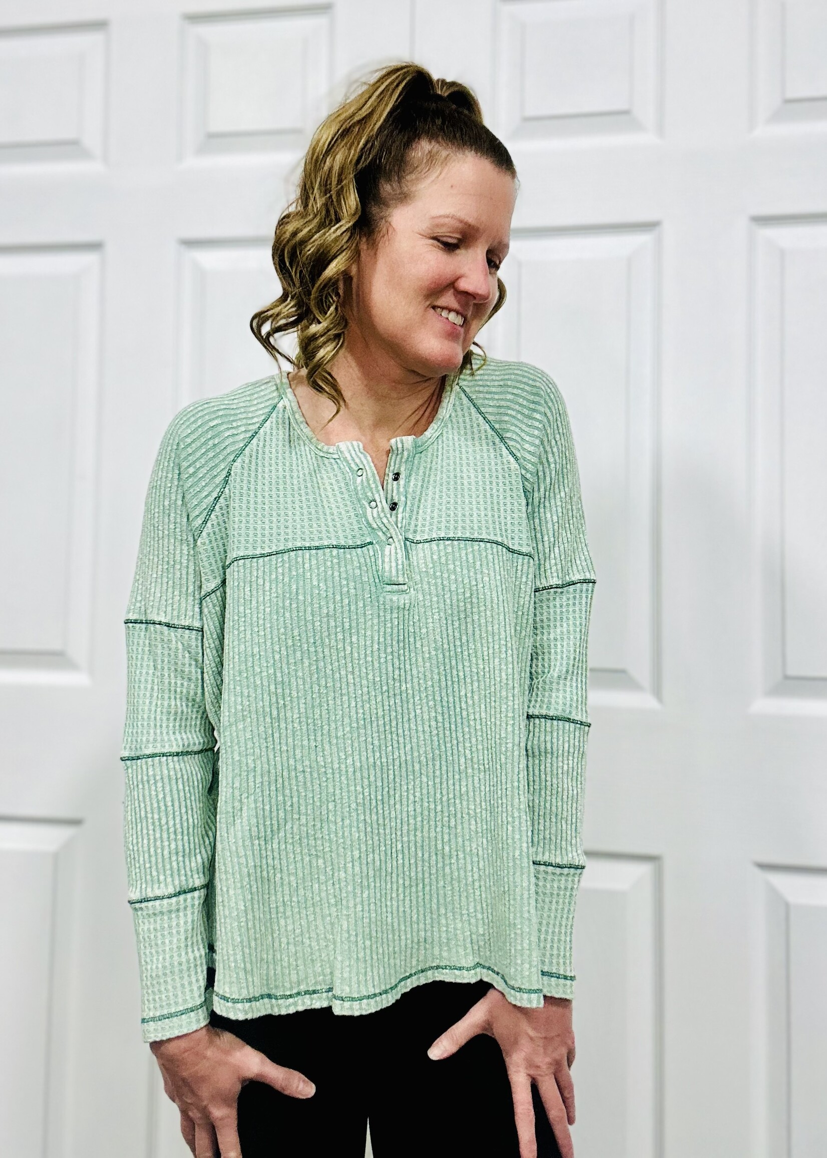 Easel Sage Thermal Henley