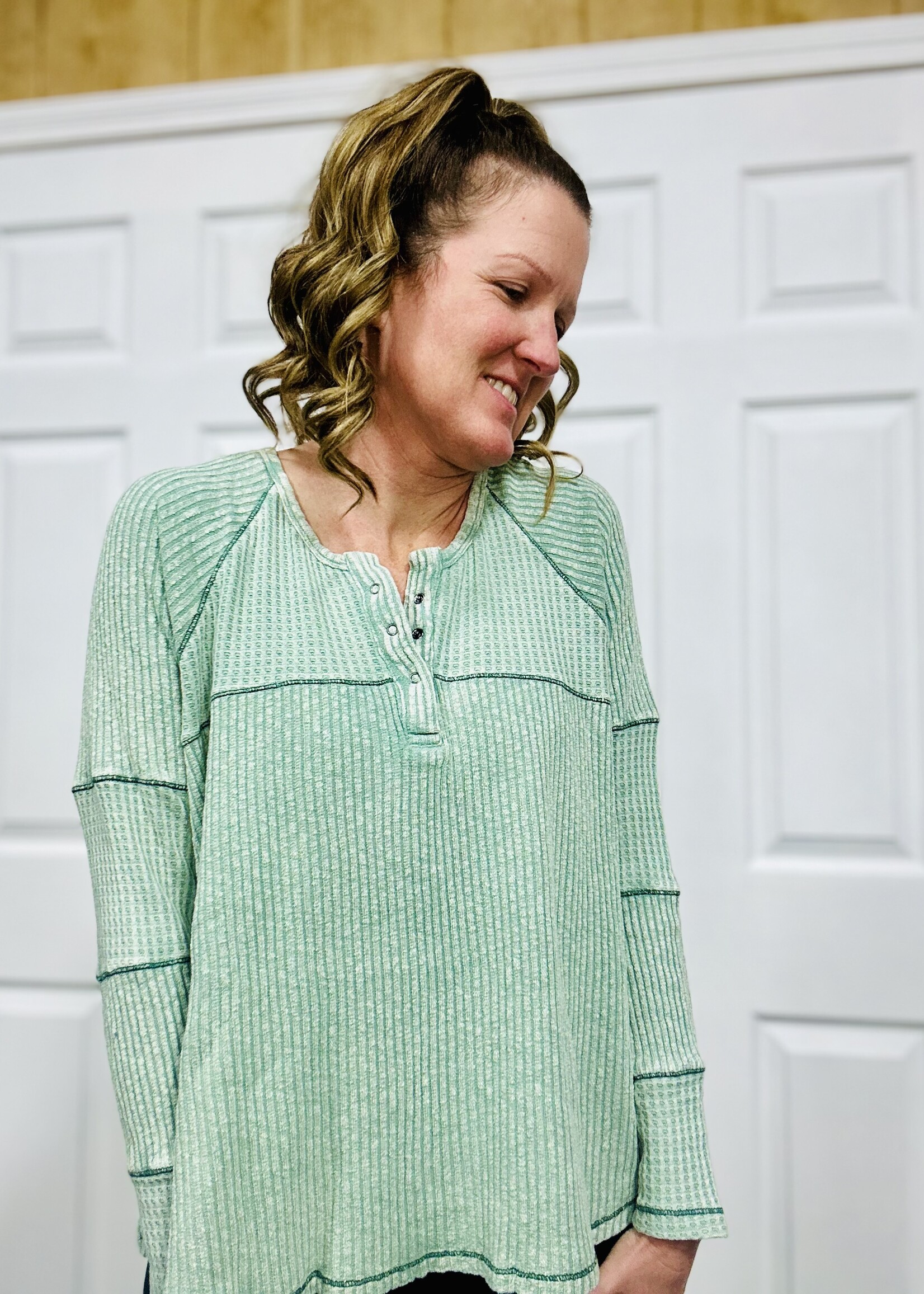 Easel Sage Thermal Henley