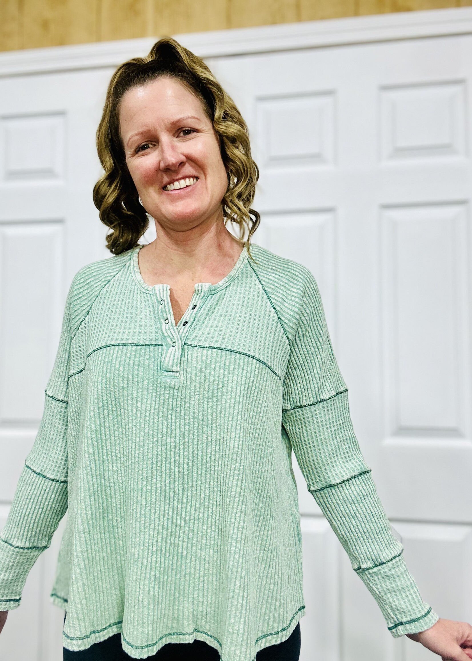 Easel Sage Thermal Henley