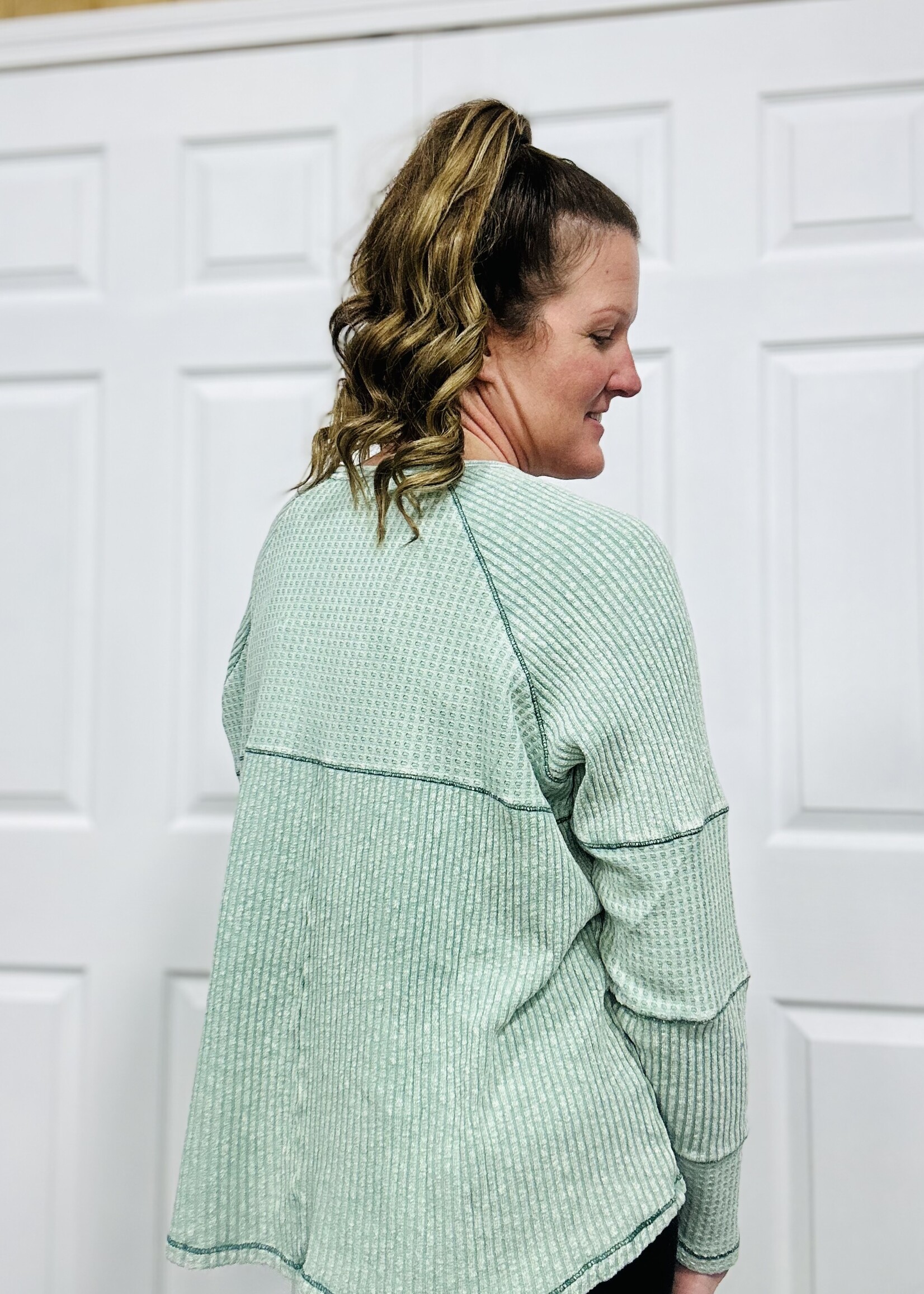 Easel Sage Thermal Henley