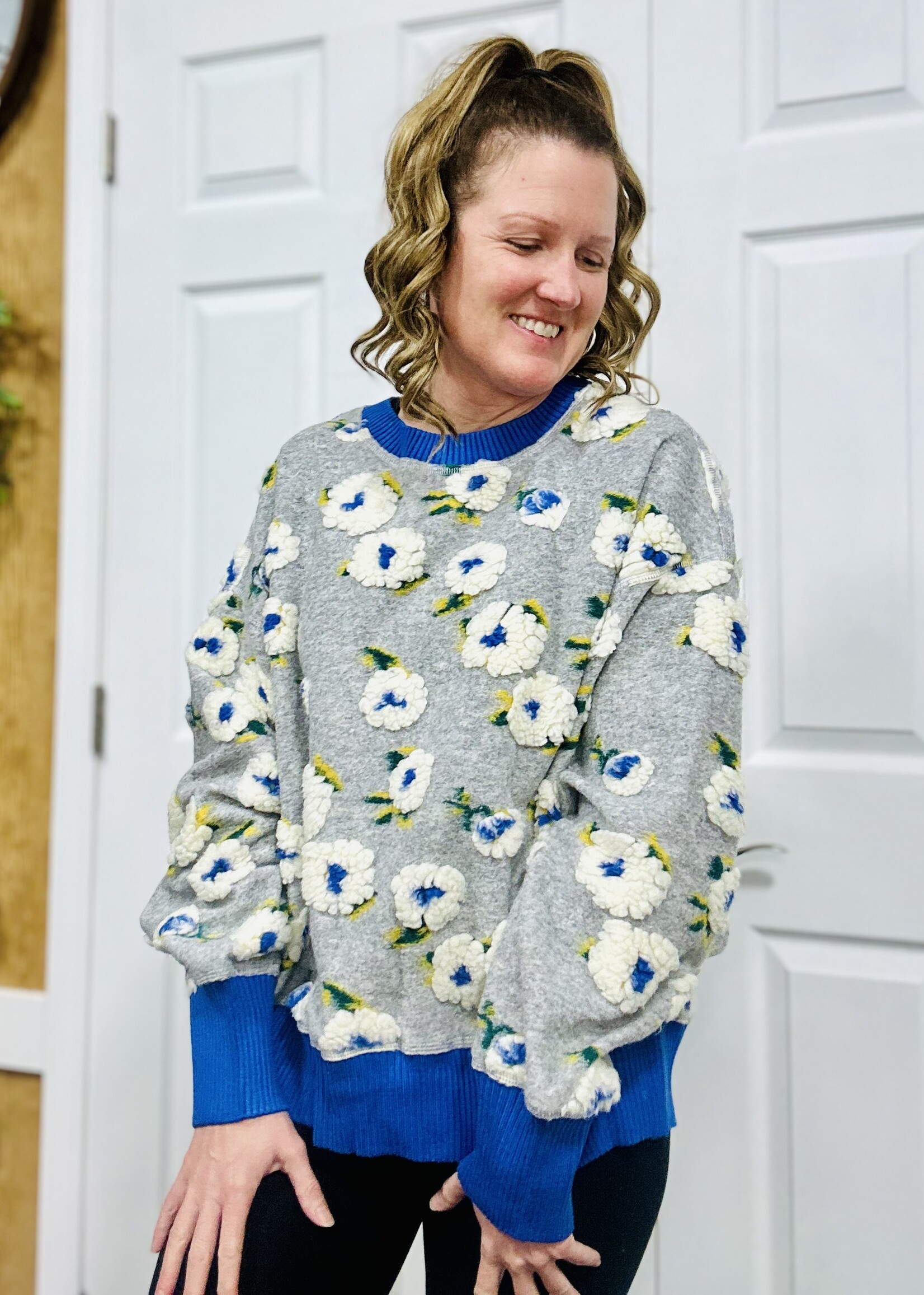 Easel Flower Patch Sweater