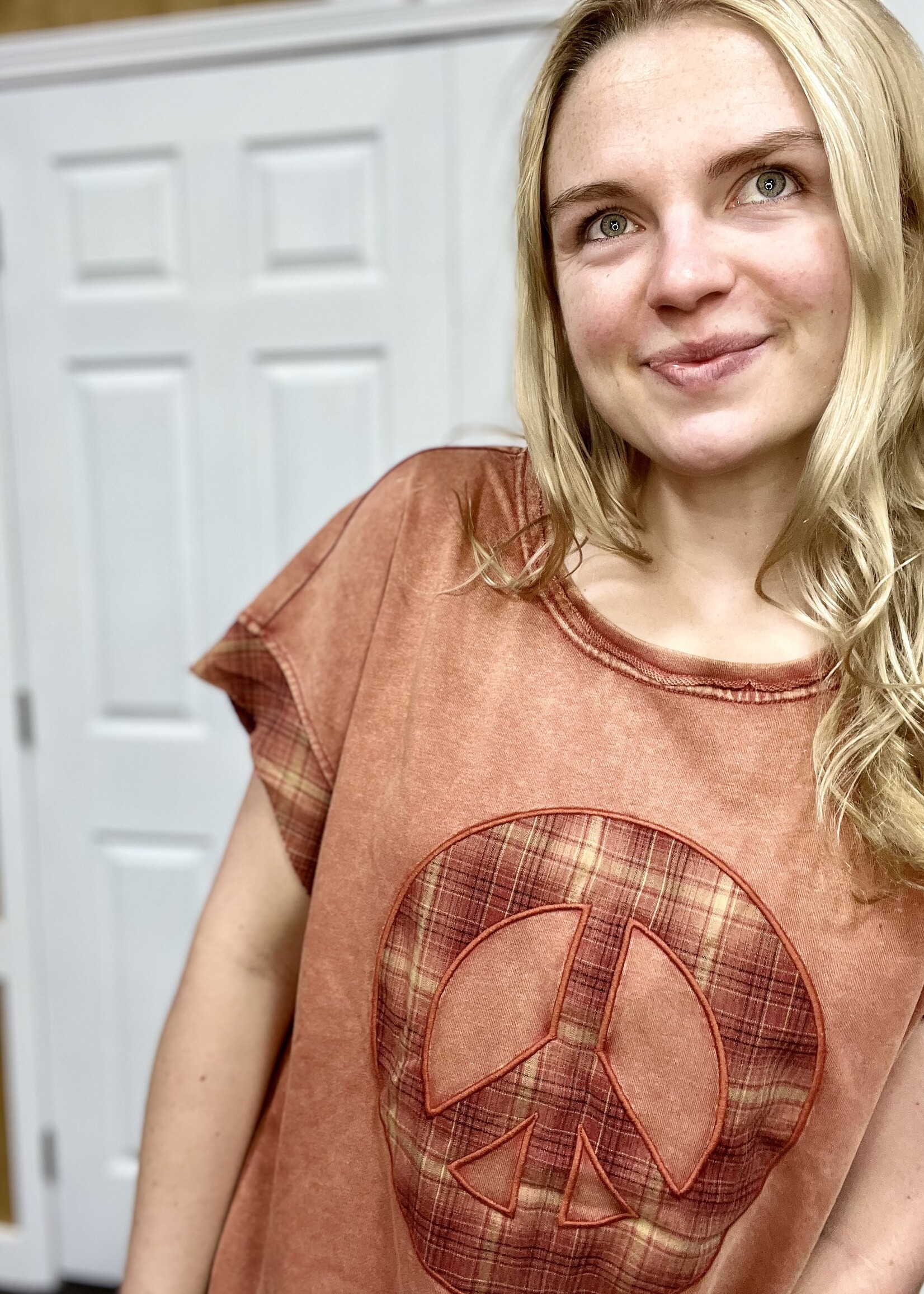 Rust Mineral Washed Peace Top