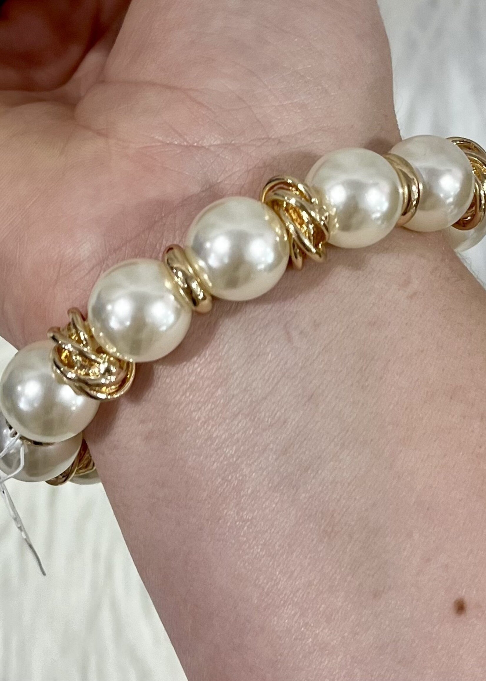 Periwinkle Large Pearl Bracelet