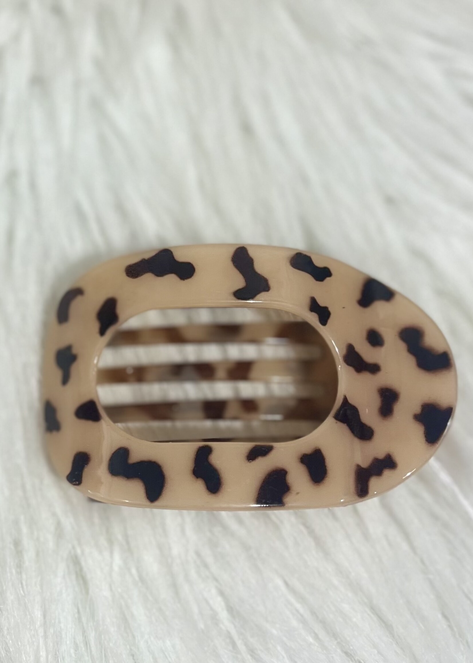 Pale Pink Leopard Oval Flat Hair Clip
