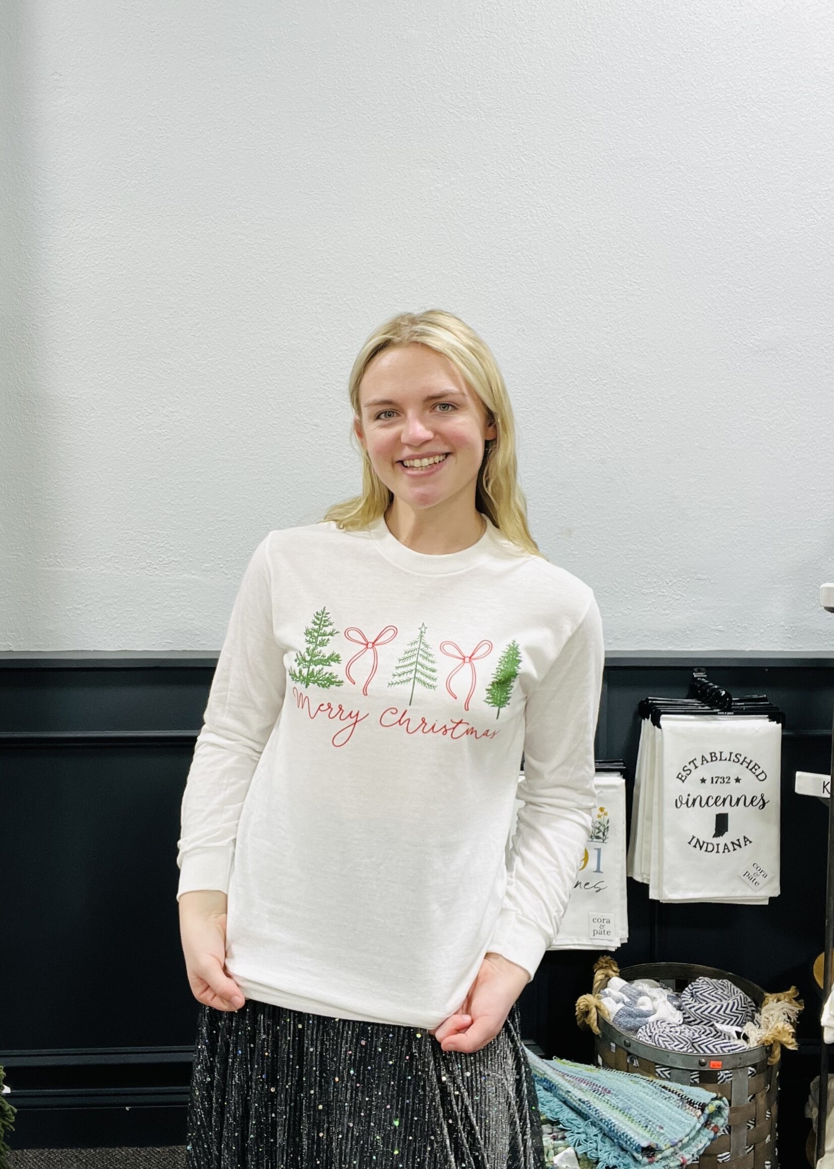 Bow/Tree Merry Christmas Long Sleeve Tee