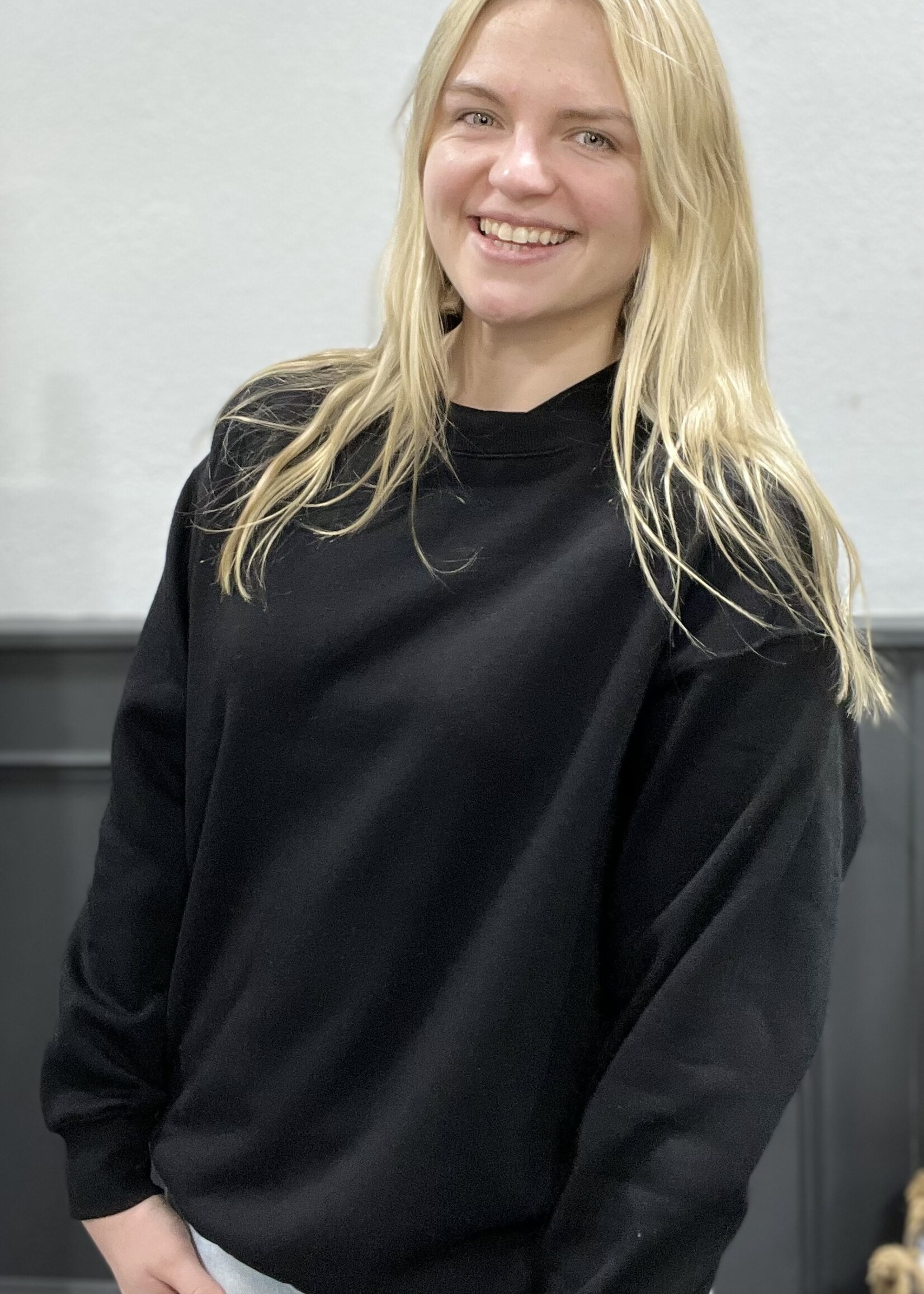 Mock Neck Pullover in Black