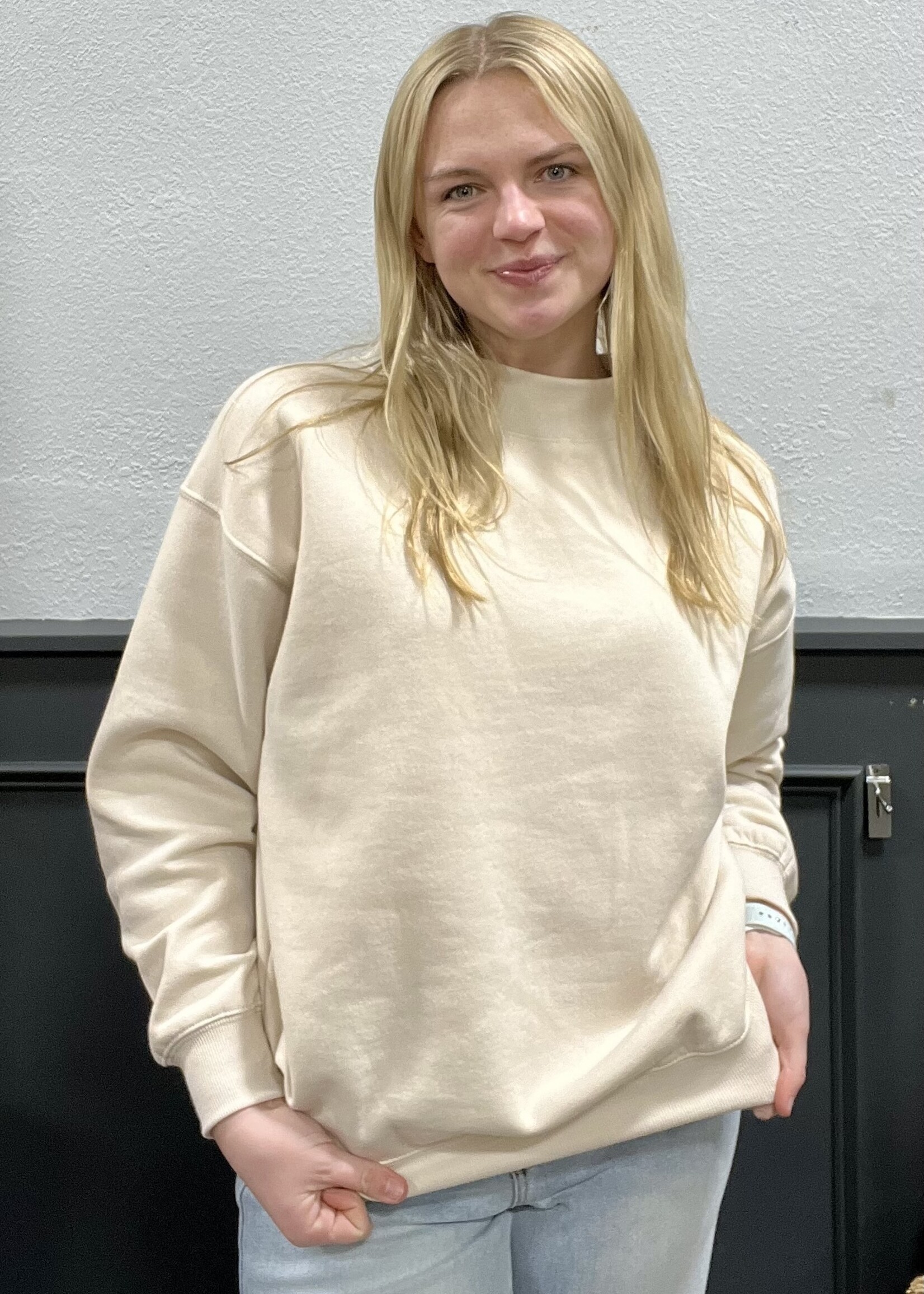 Mock Neck Pullover in Beige