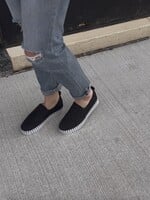 Very G Nicole Sneaker in Black