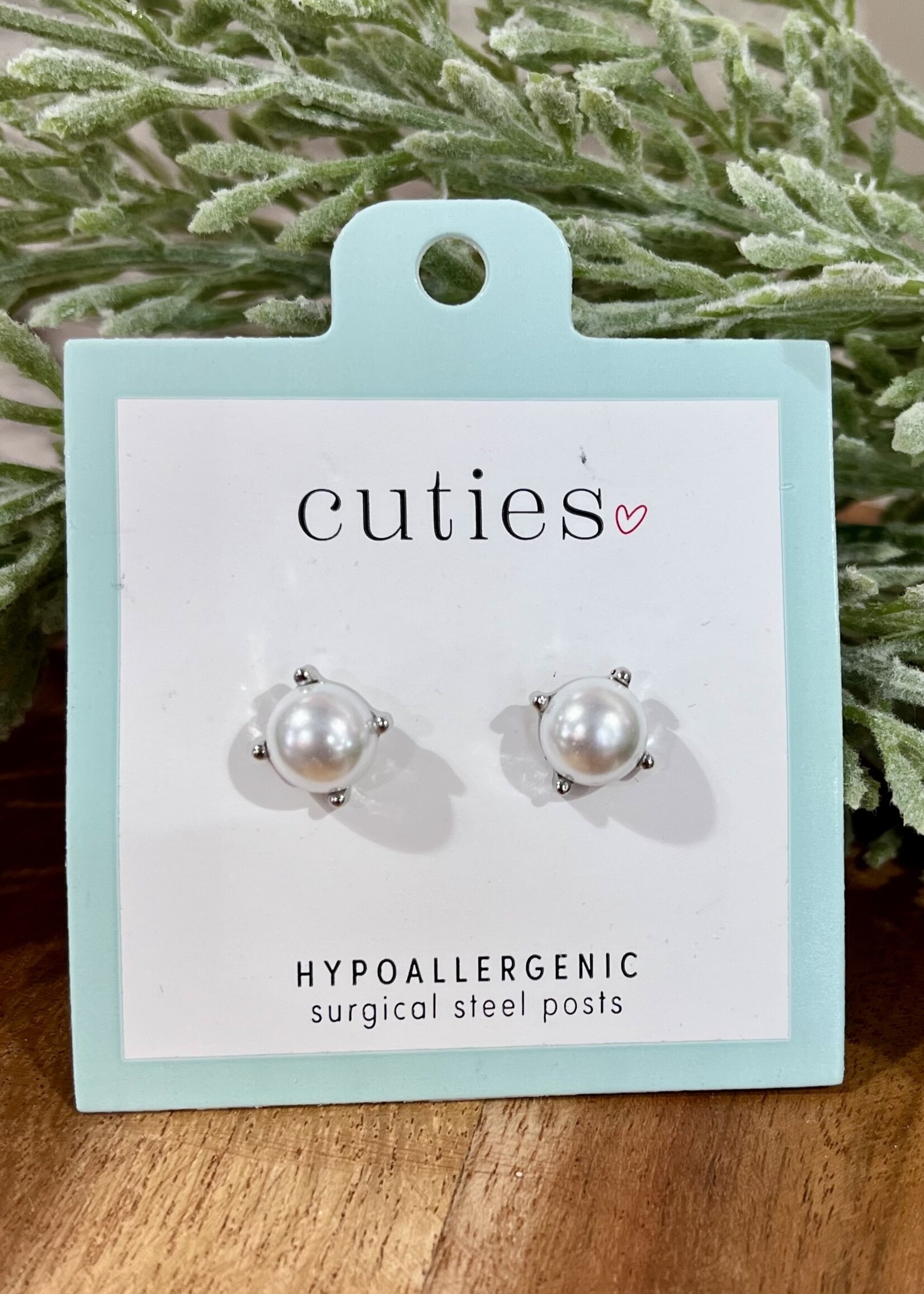 Periwinkle Silver Pearl Stud Earrings