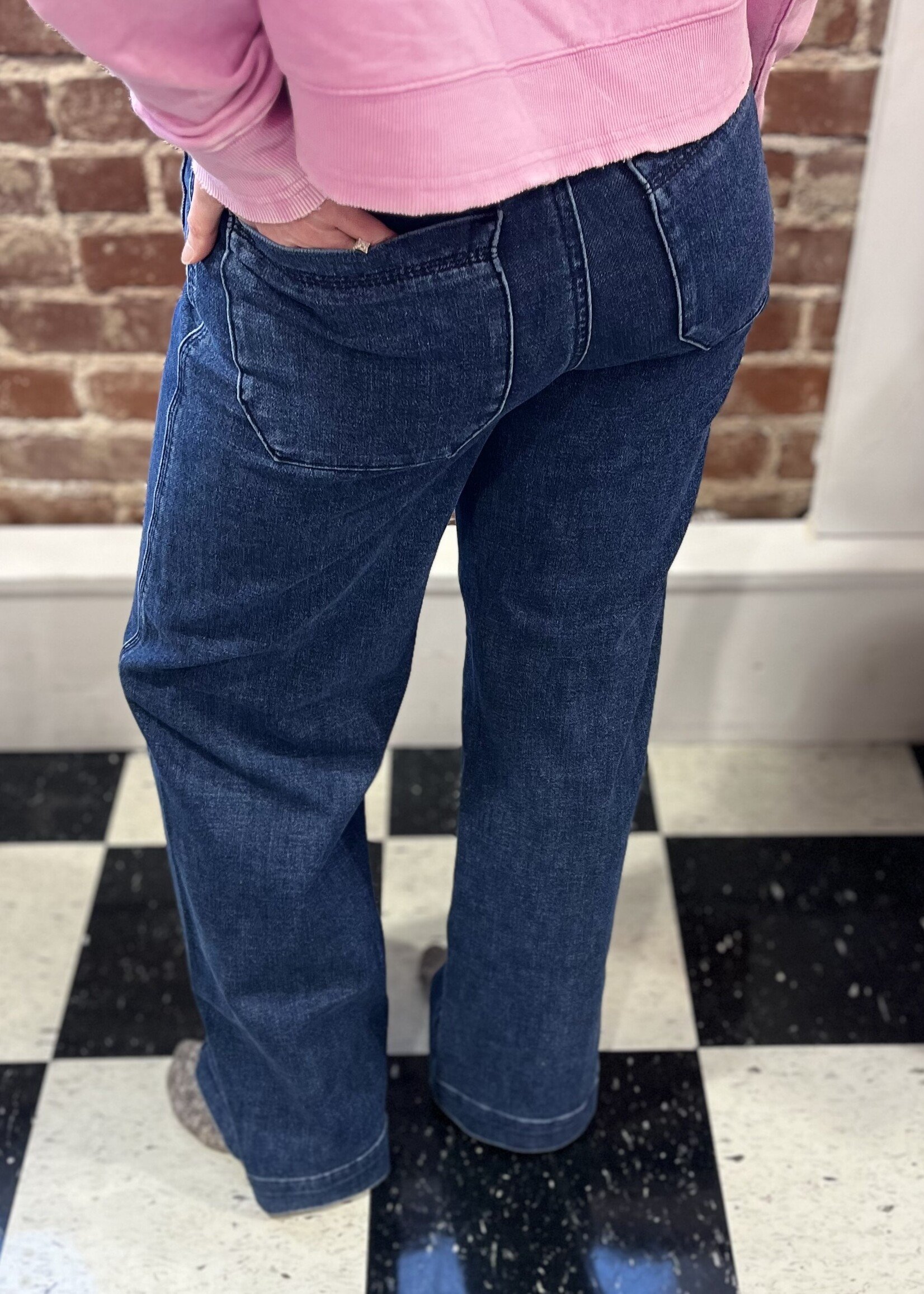 Judy Blue Totally Twisted Over You Jeans